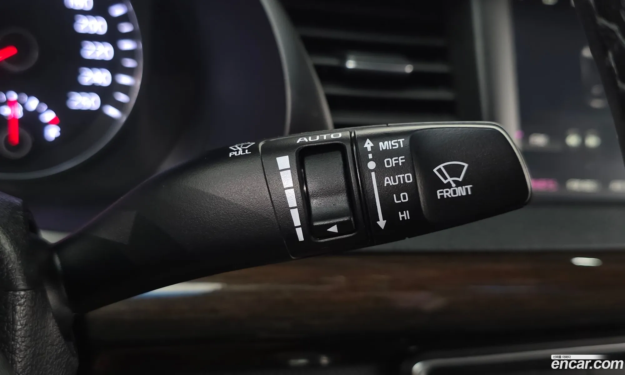 Kia K7 2018 KNALA418BJA129002 — 23