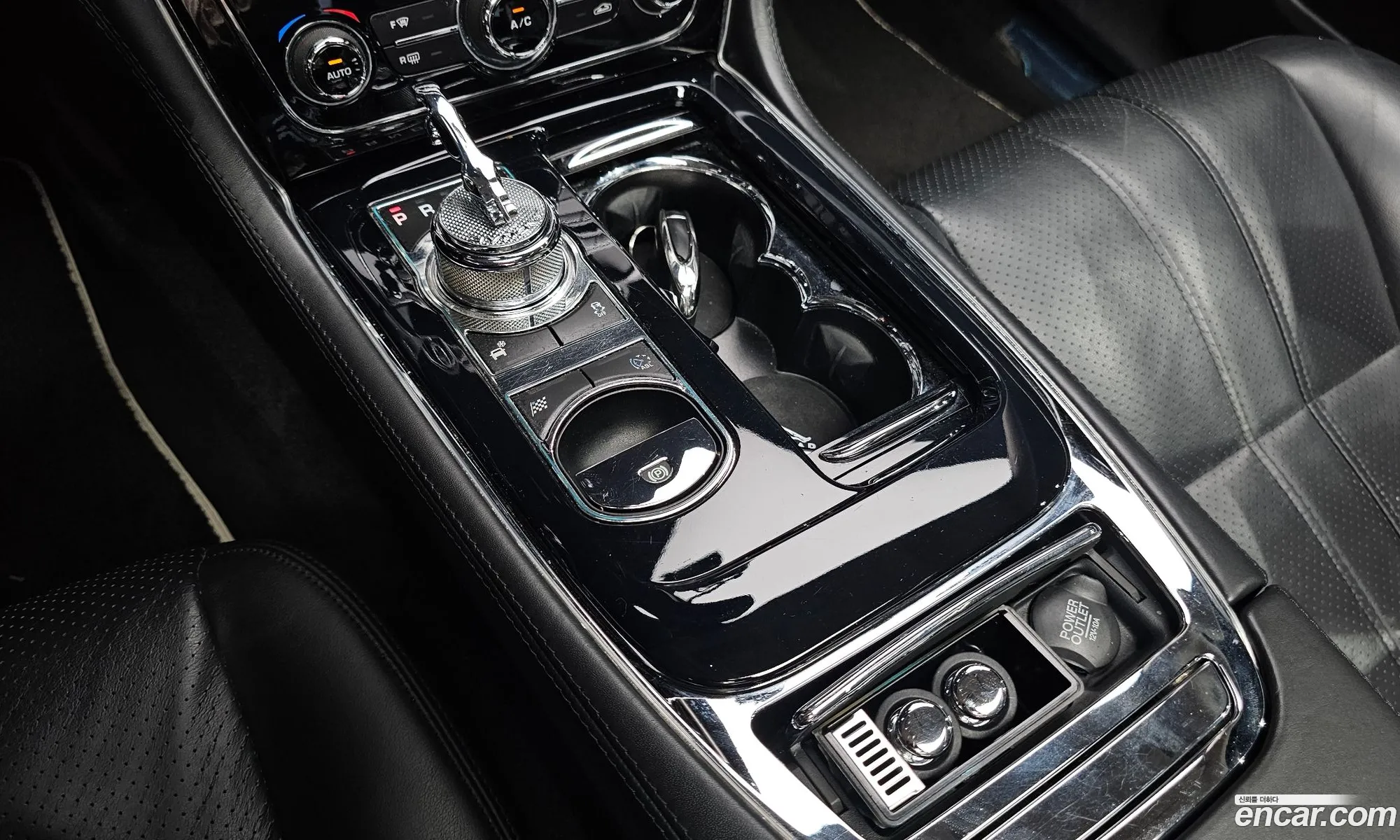 Jaguar XJ 2012 SAJAA2229CNV27667 — 14