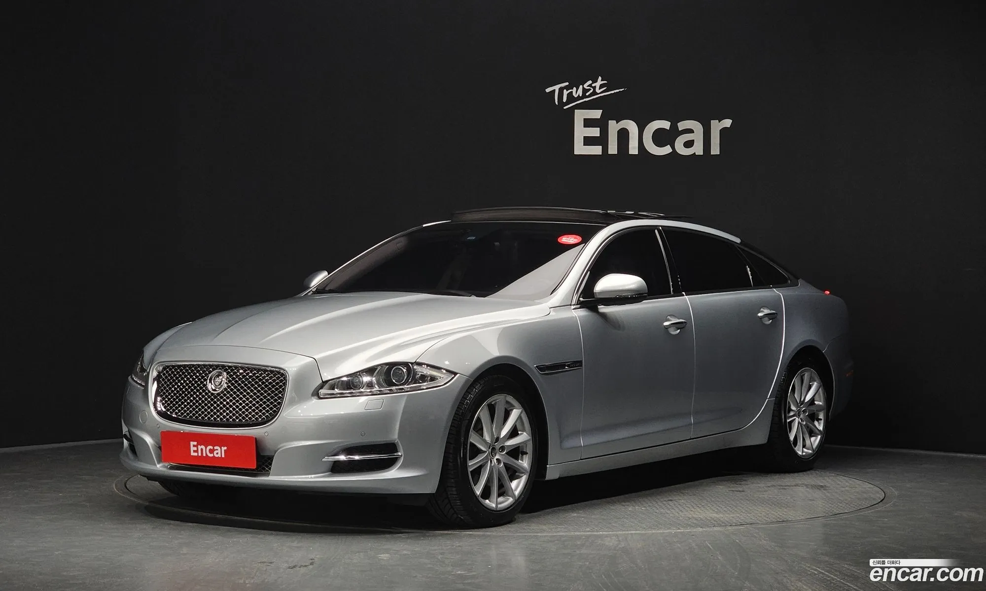 Jaguar XJ 2012 SAJAA2229CNV27667 — 19