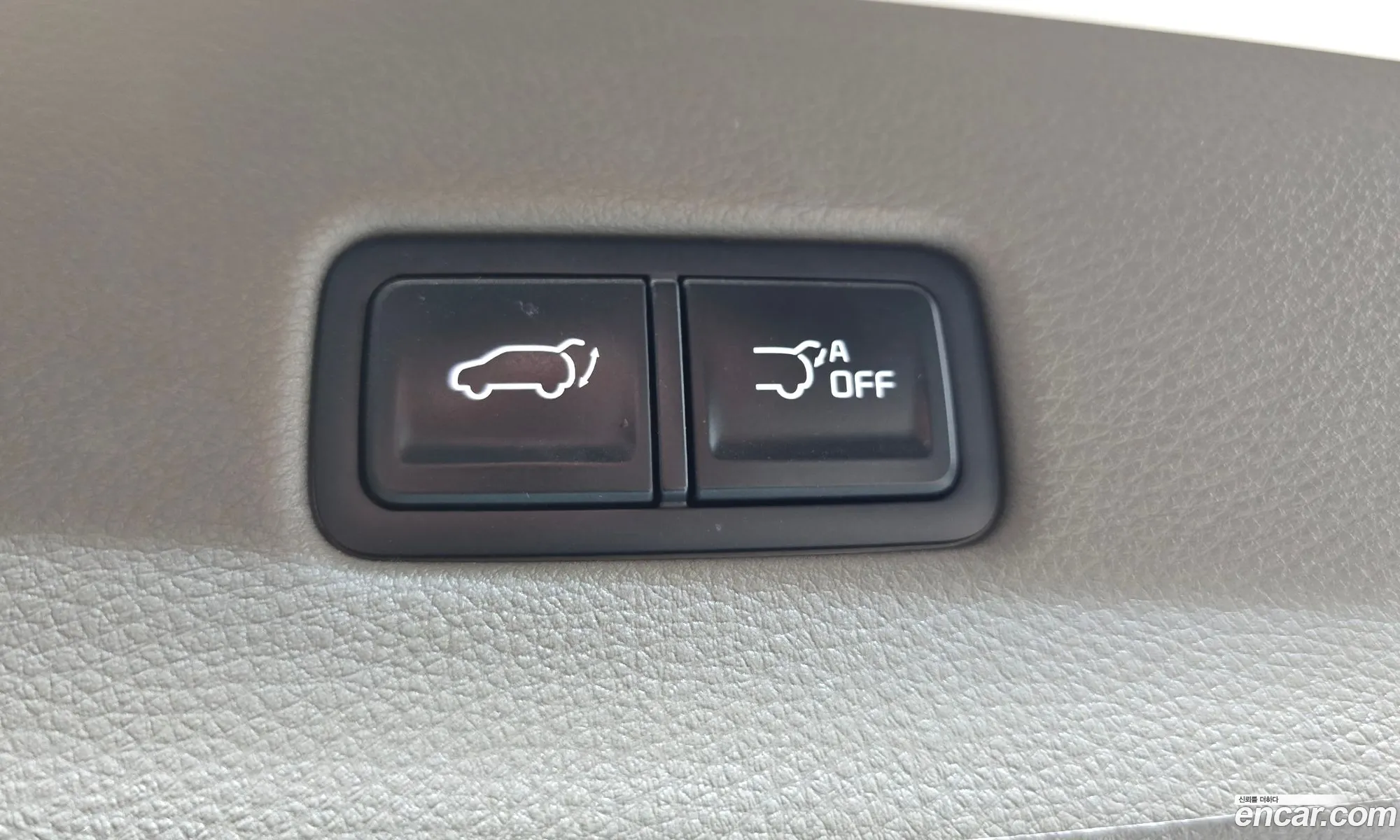 Kia Carnival 2021 KNANE81BBMS102032 — 3