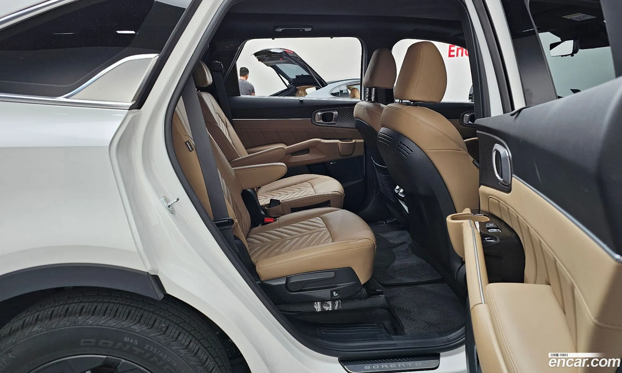 Kia Sorento 2024 KNARK81GDRA327267 — 14
