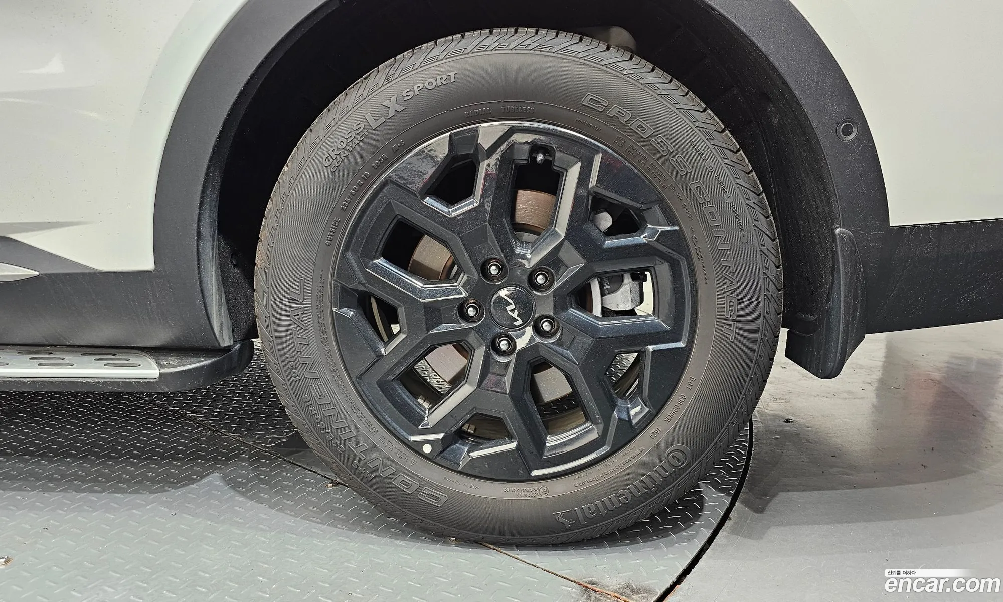 Kia Sorento 2024 KNARK81GDRA327267 — 26