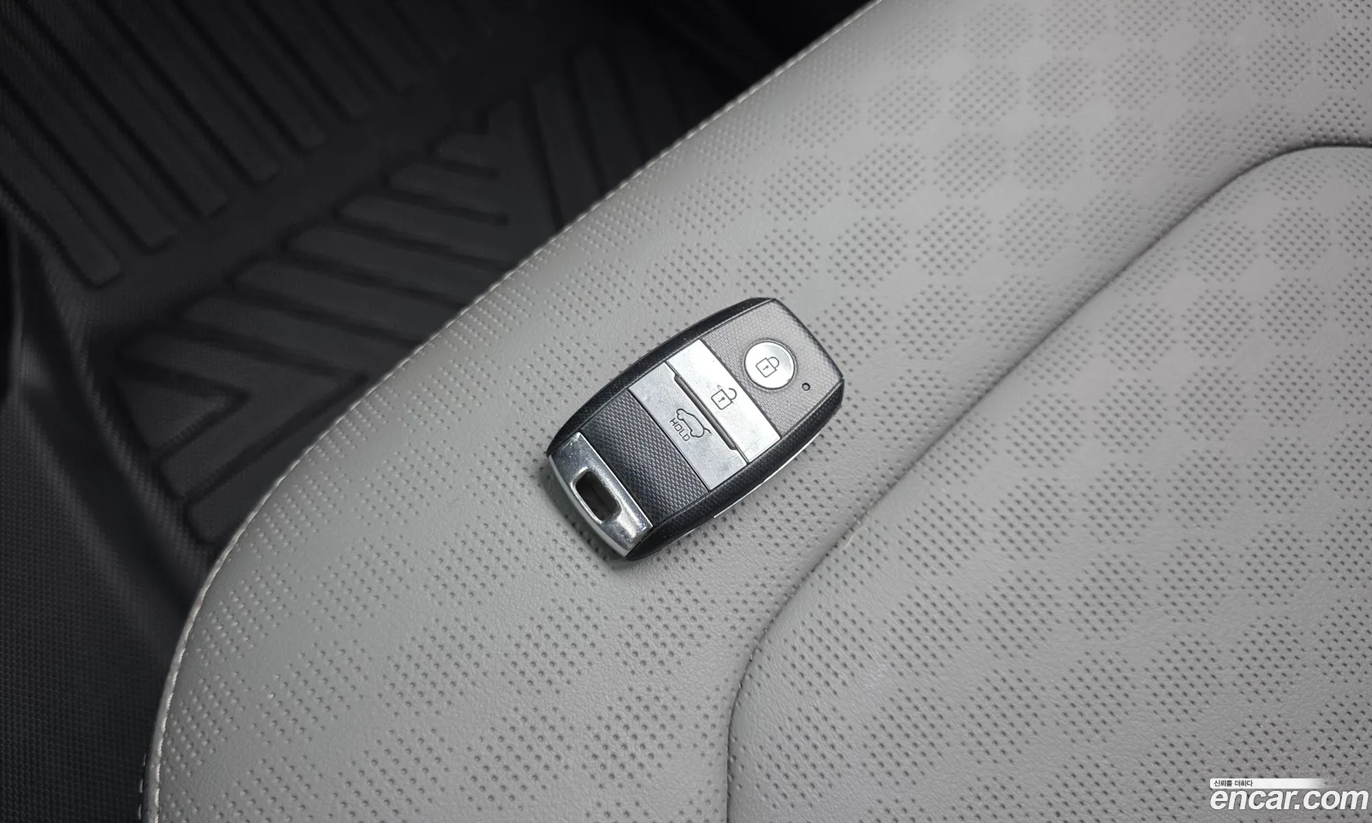 Kia Ray 2020 KNACK811BMT247085 — 2