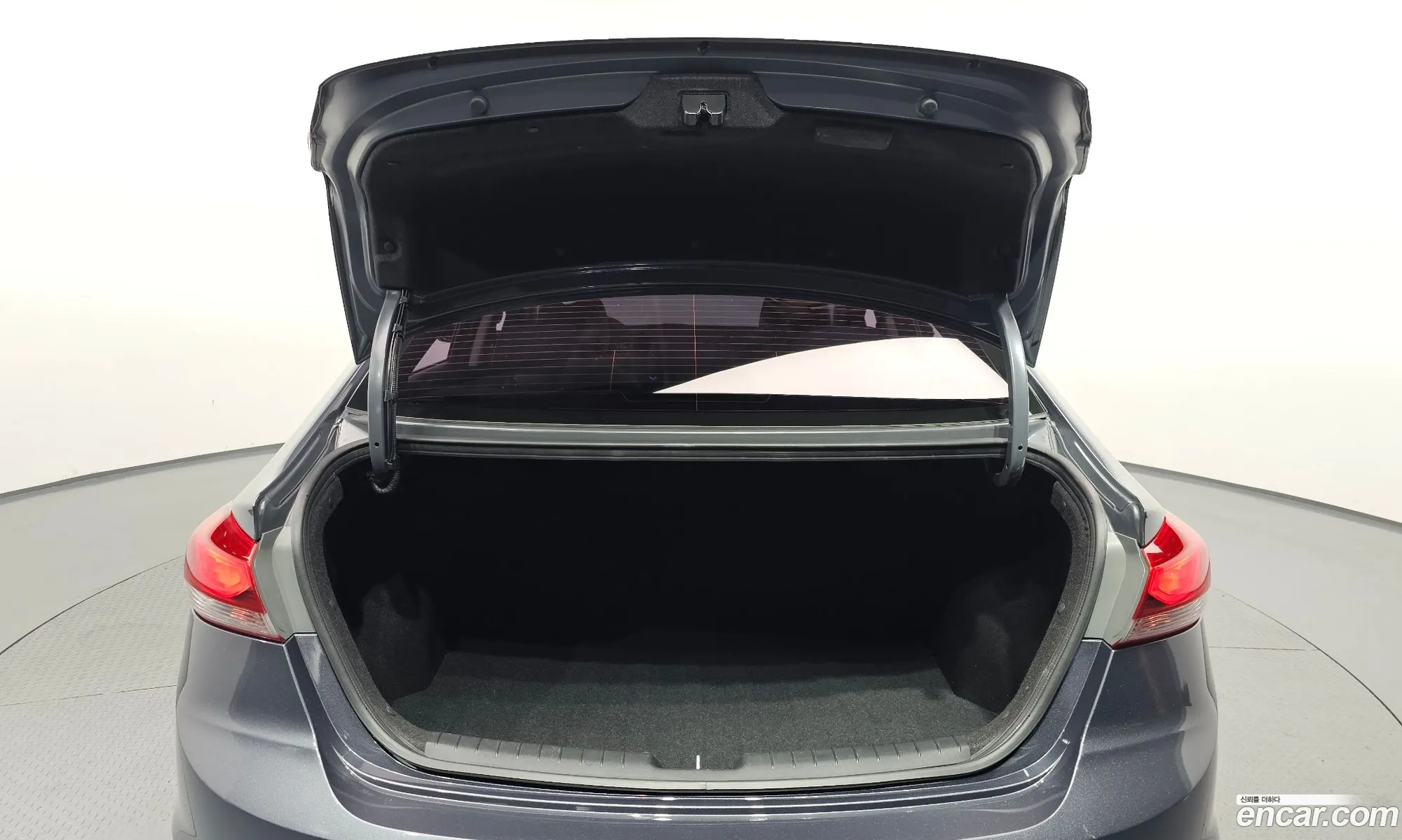 Hyundai Elantra AD 2017 — 19