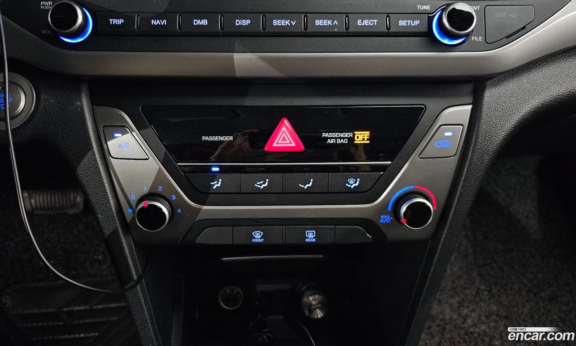 Hyundai Elantra AD 2017 — 30