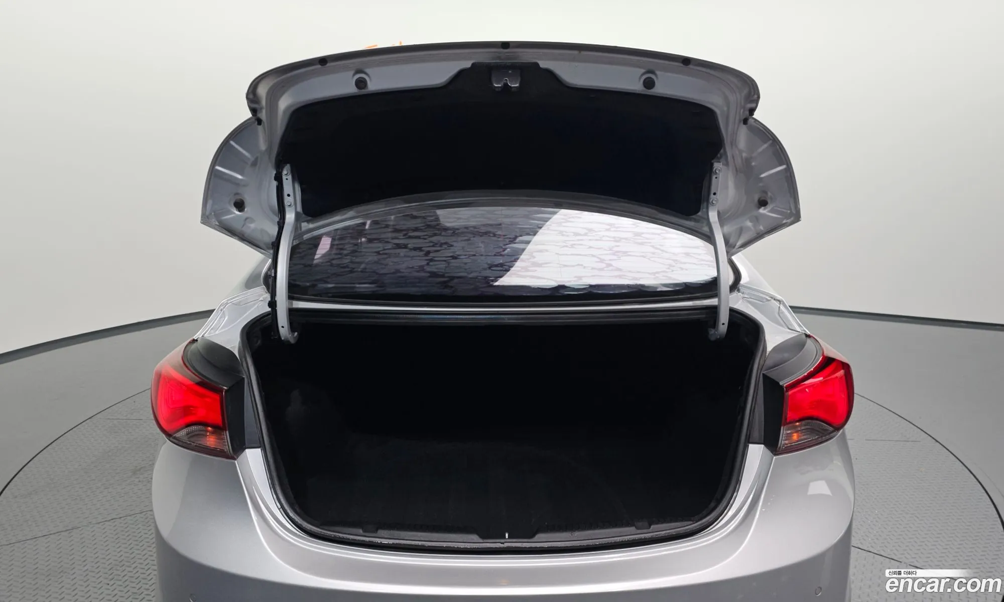 Hyundai Elantra MD 2013 KMHDG41DBEU955375 — 11