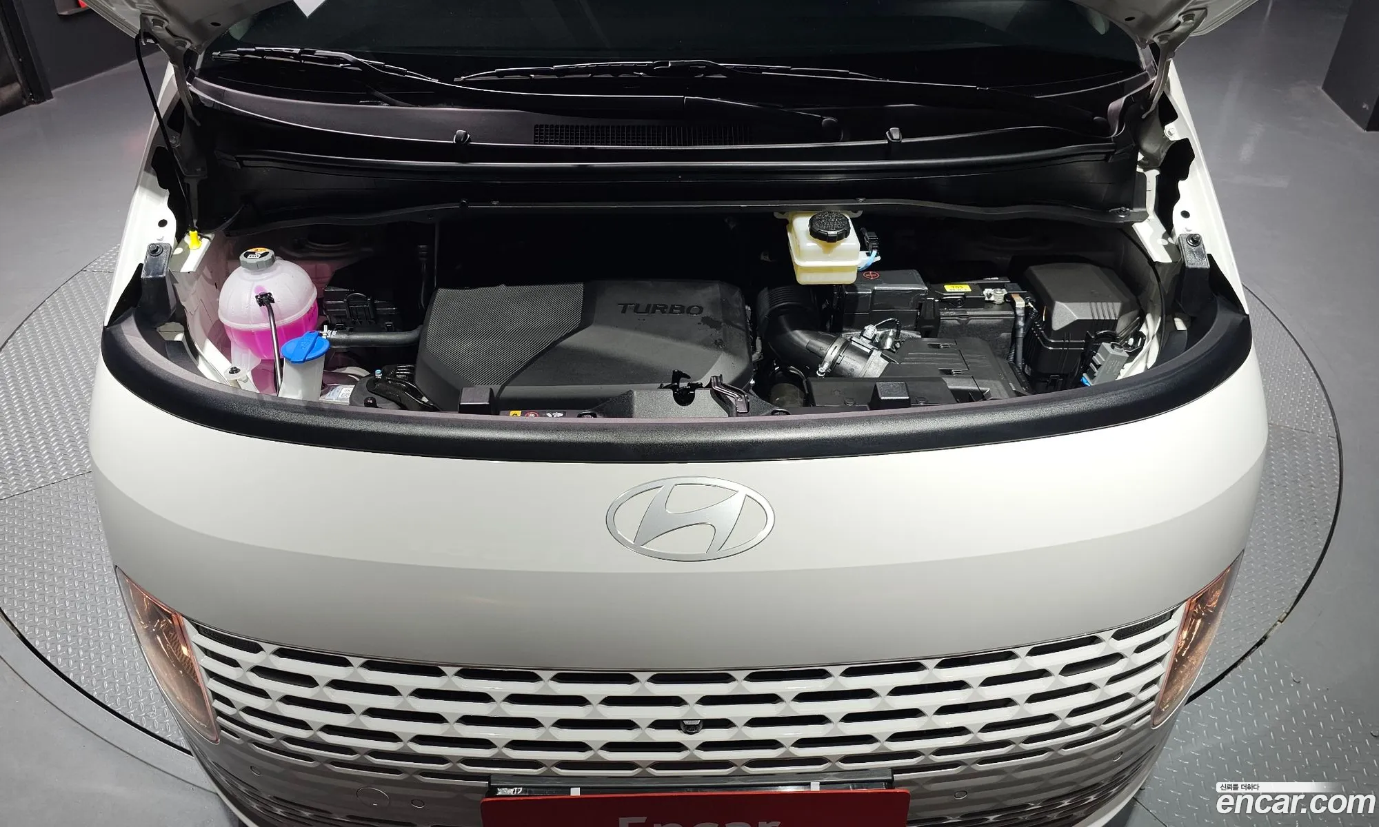 Hyundai Staria 2025 — 22