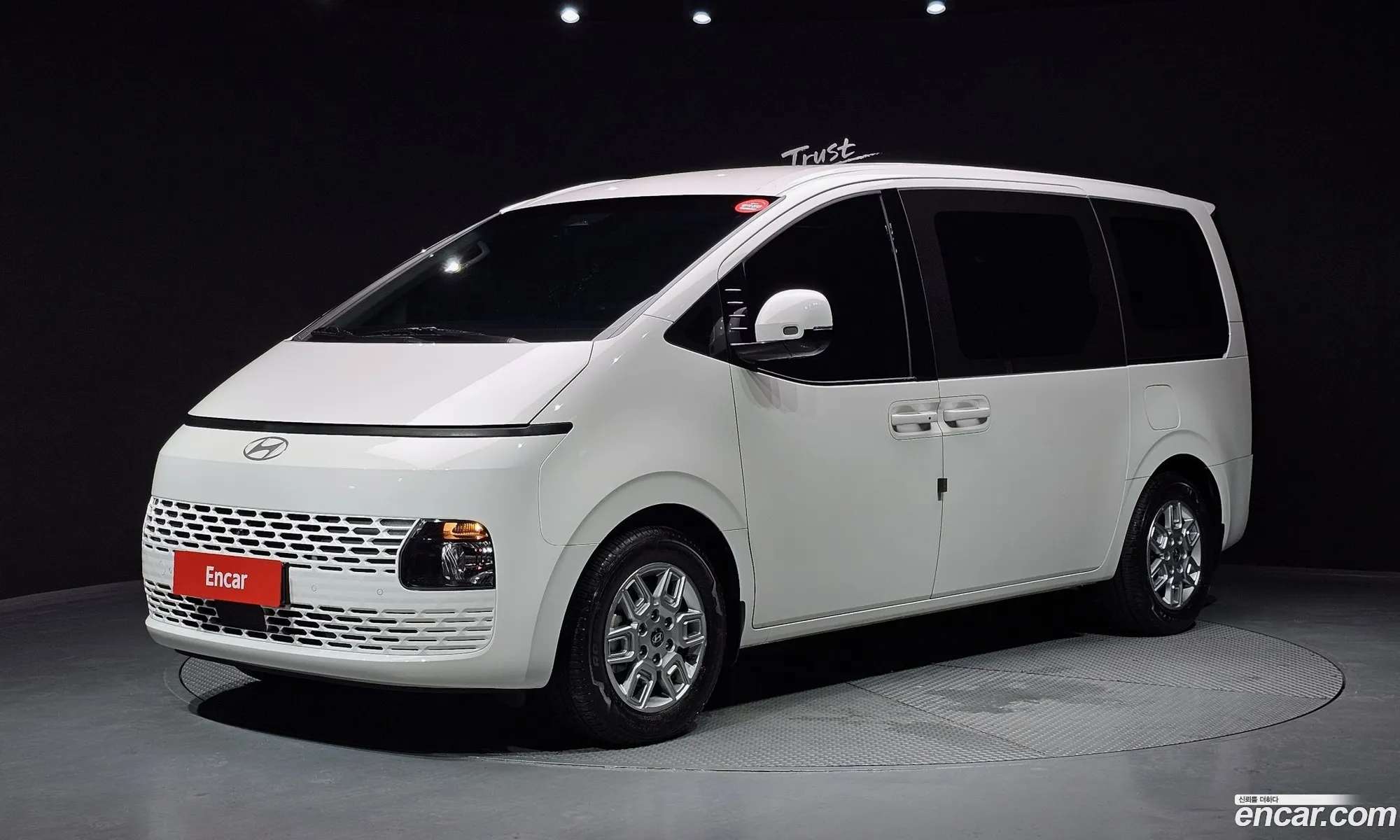 Hyundai Staria 2025 — 21