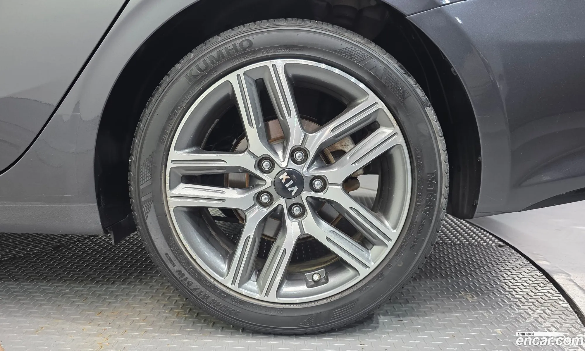Kia K3 2018 — 19