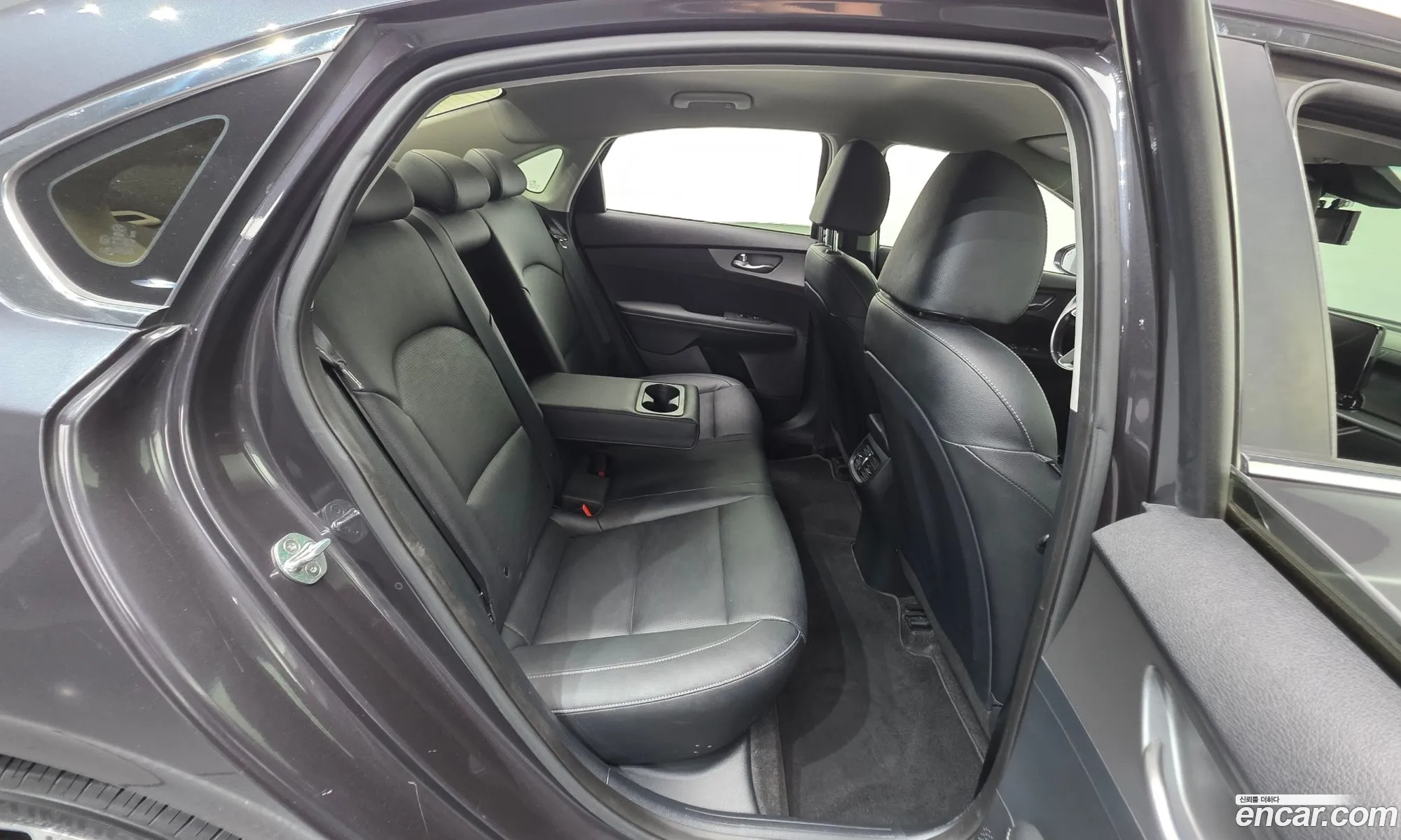 Kia K3 2018 — 23