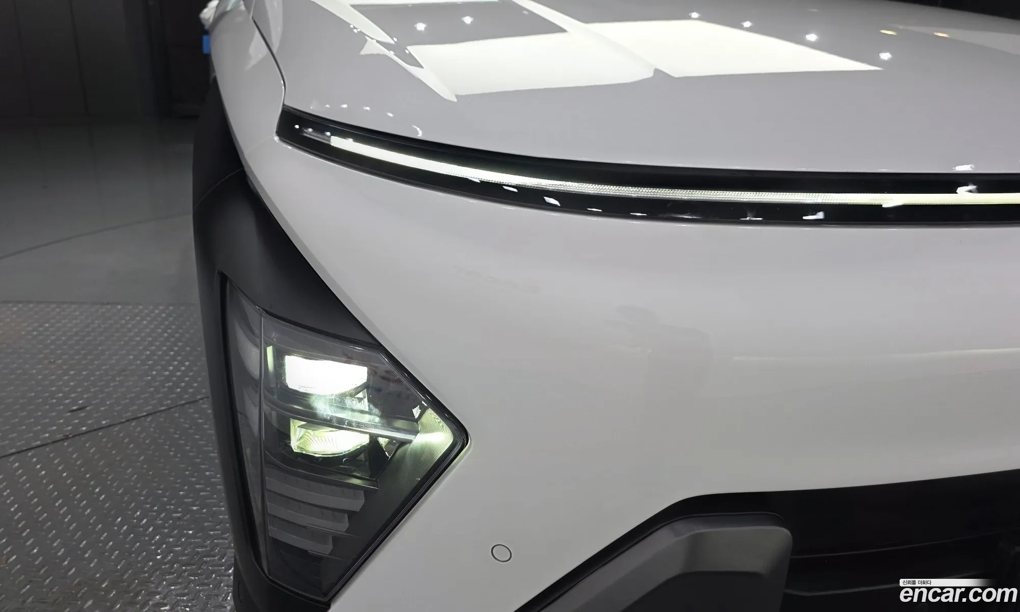 Hyundai Kona Hybrid 2023 — 8