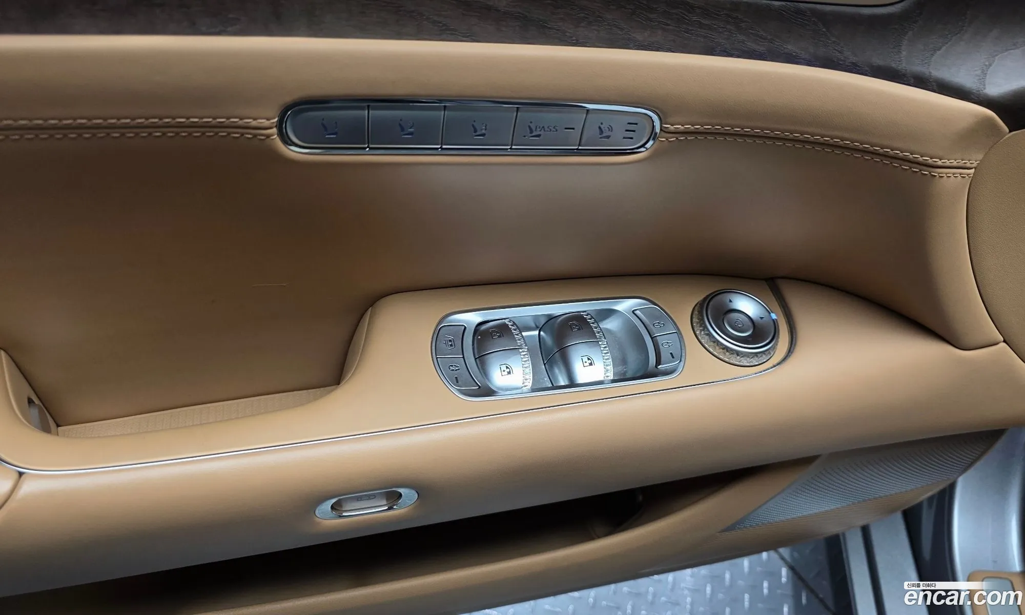 Genesis G90 2023 — 8