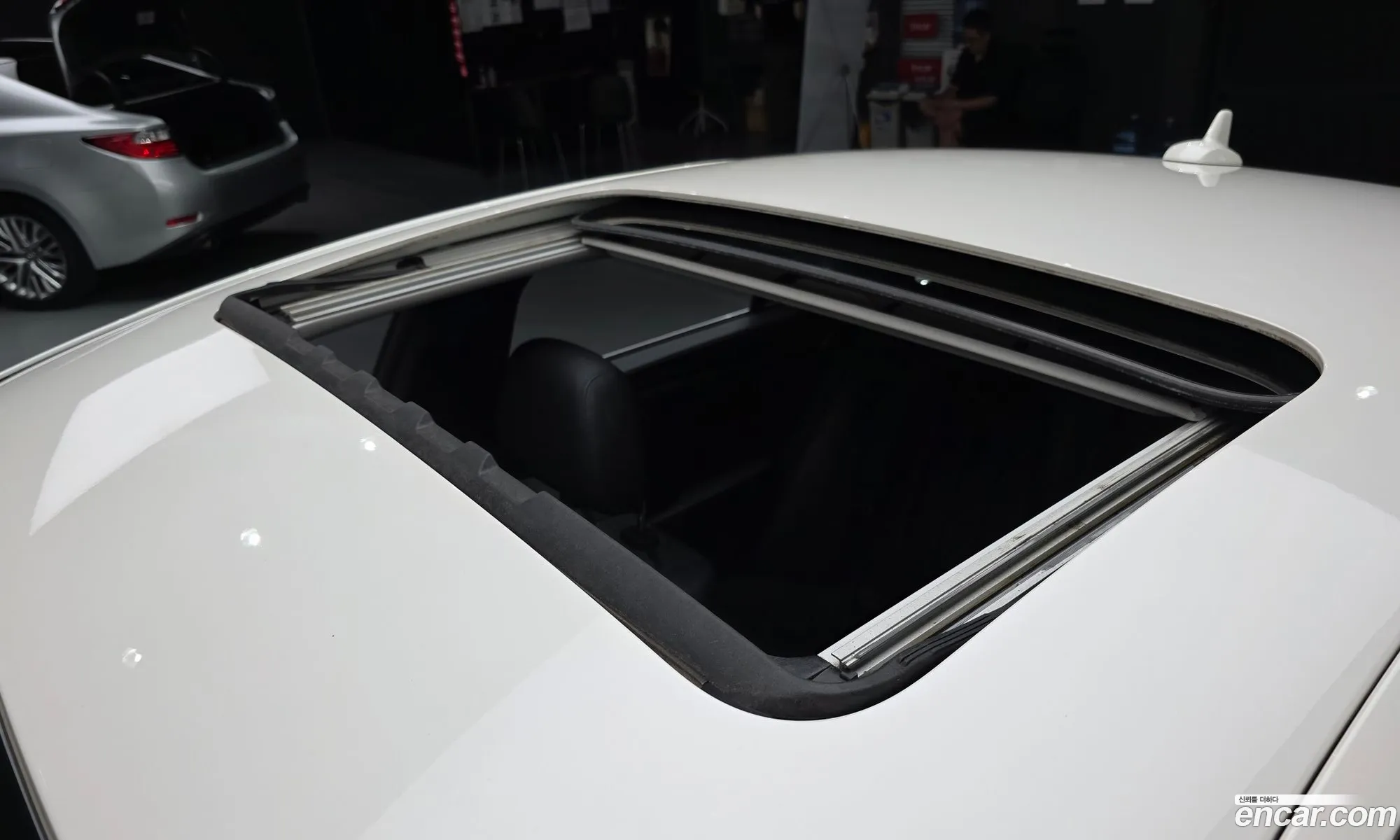 Mercedes-Benz CLS-Class W218 2016 — 17
