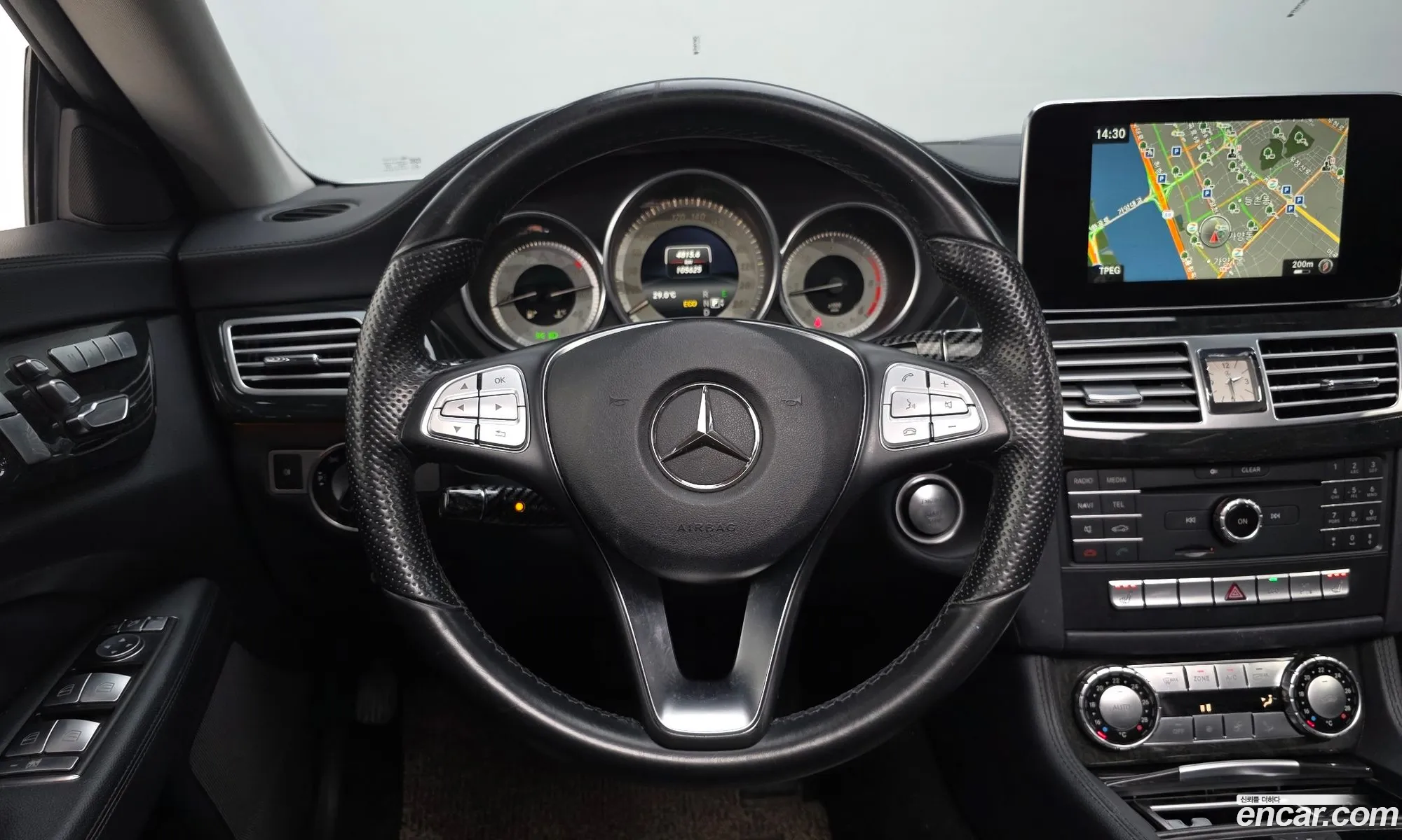 Mercedes-Benz CLS-Class W218 2016 — 27