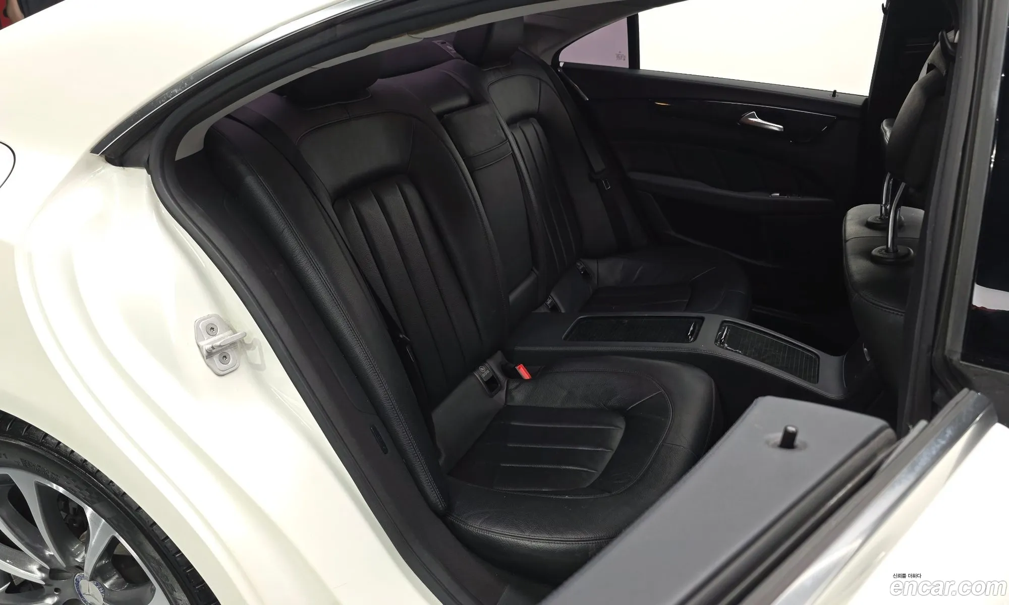 Mercedes-Benz CLS-Class W218 2016 — 28