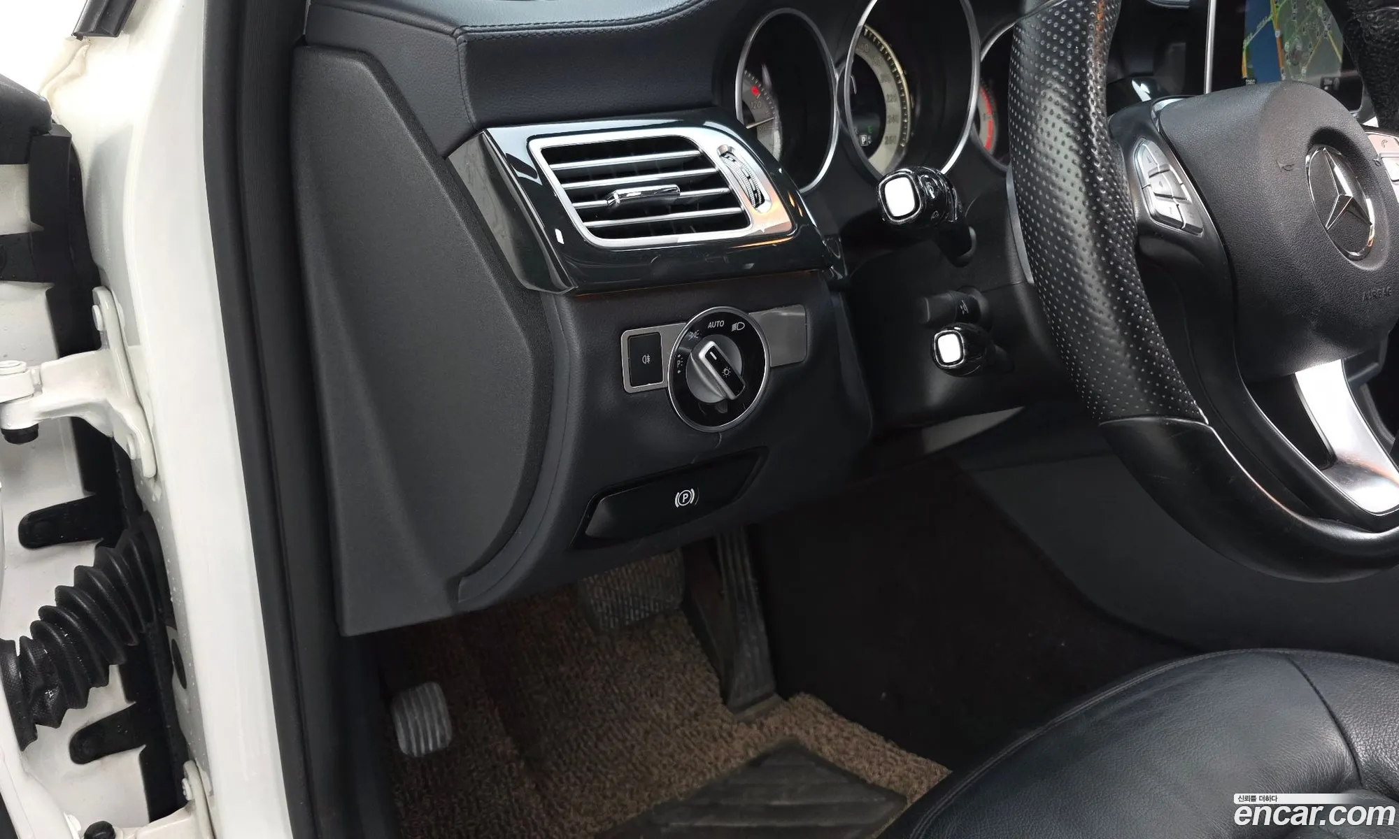 Mercedes-Benz CLS-Class W218 2016 — 20