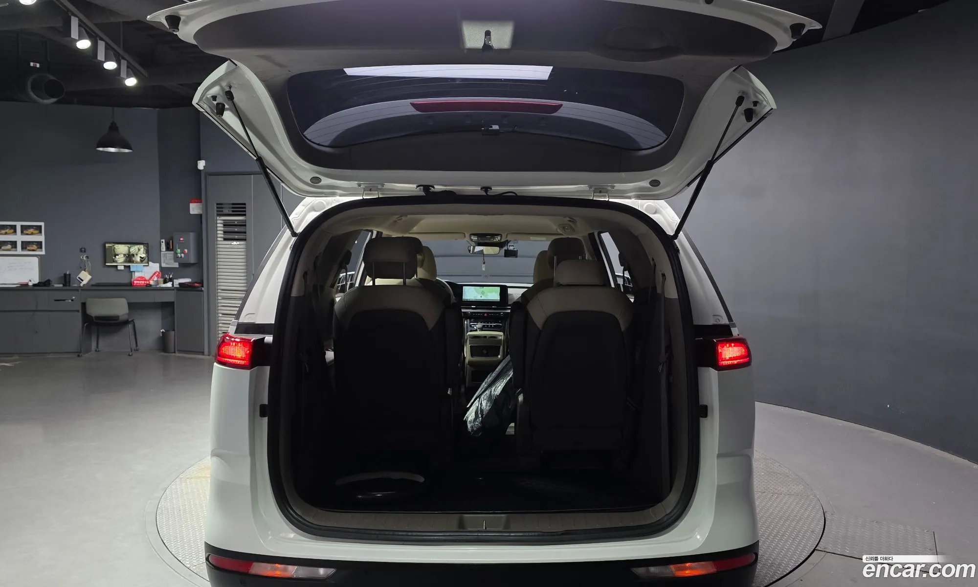 Kia Carnival 2022 KNANB81BBPS201269 — 29