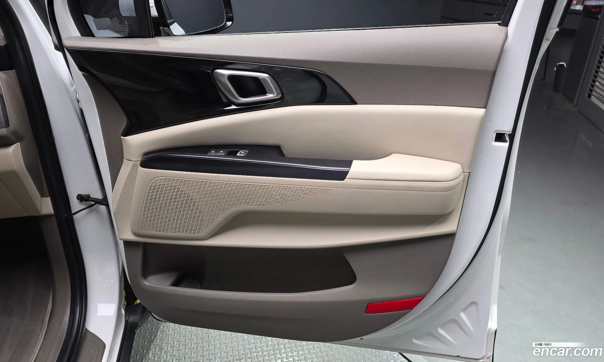 Kia Carnival 2022 KNANB81BBPS201269 — 24