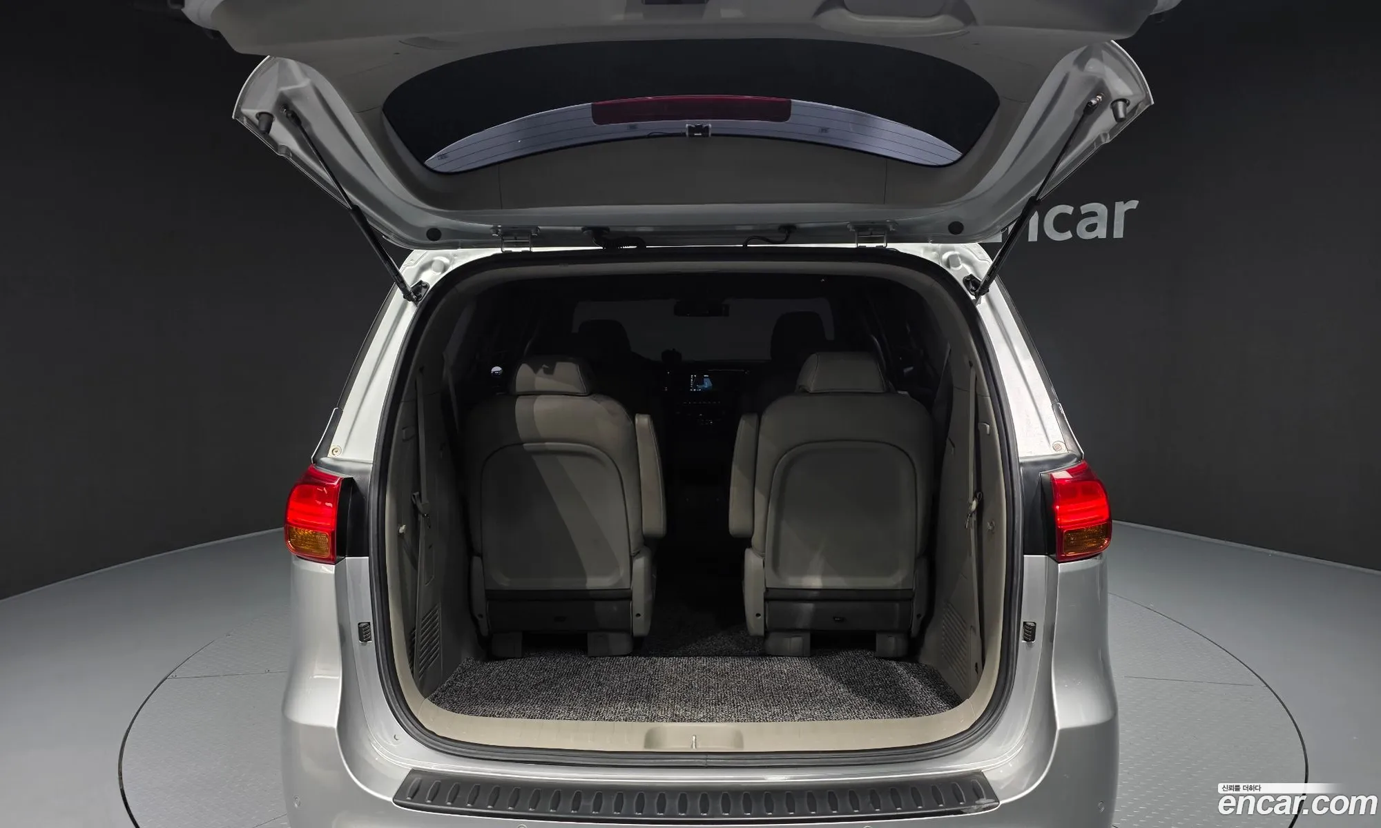 Kia Carnival 2016 KNAMB81ABHS280036 — 12