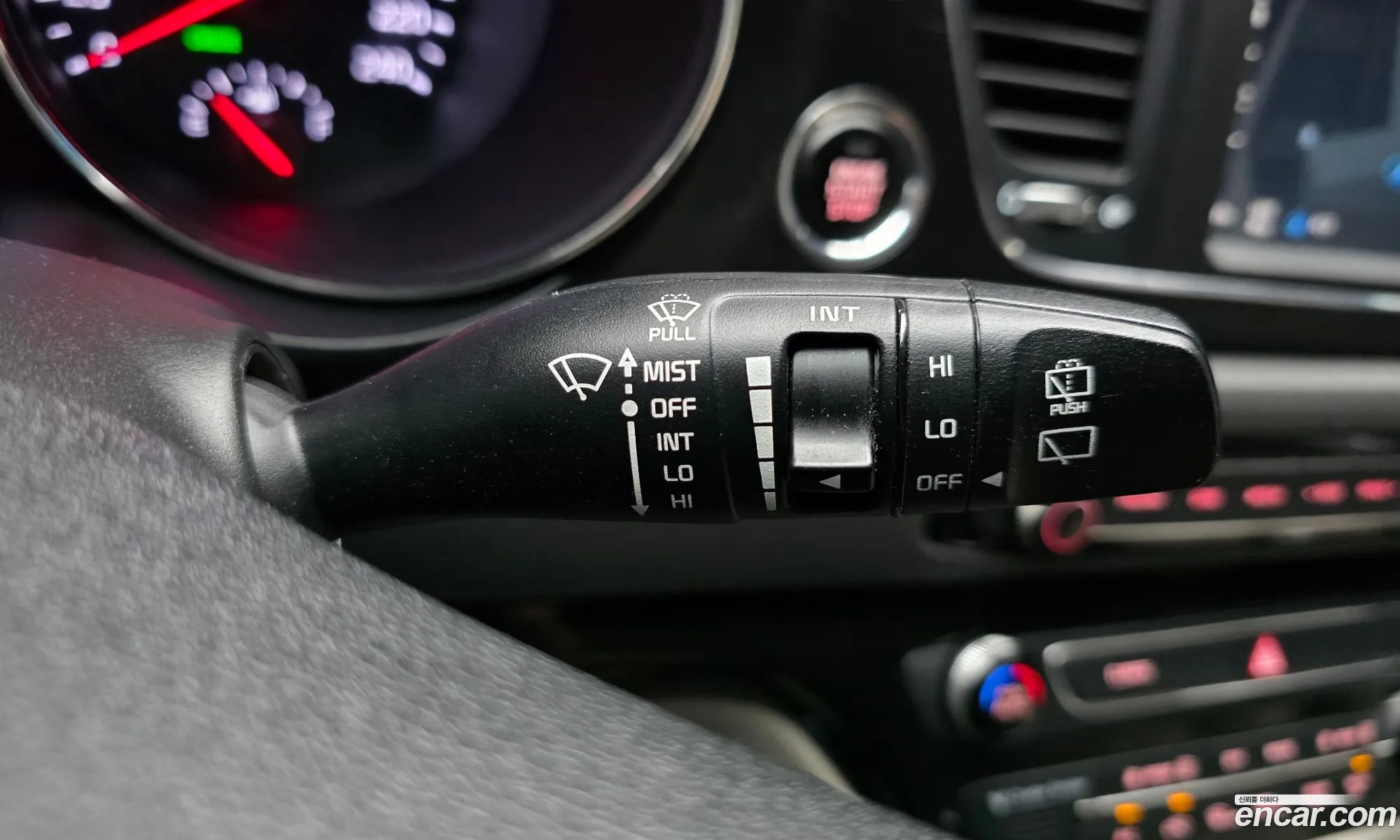 Kia Carnival 2016 KNAMB81ABHS280036 — 31
