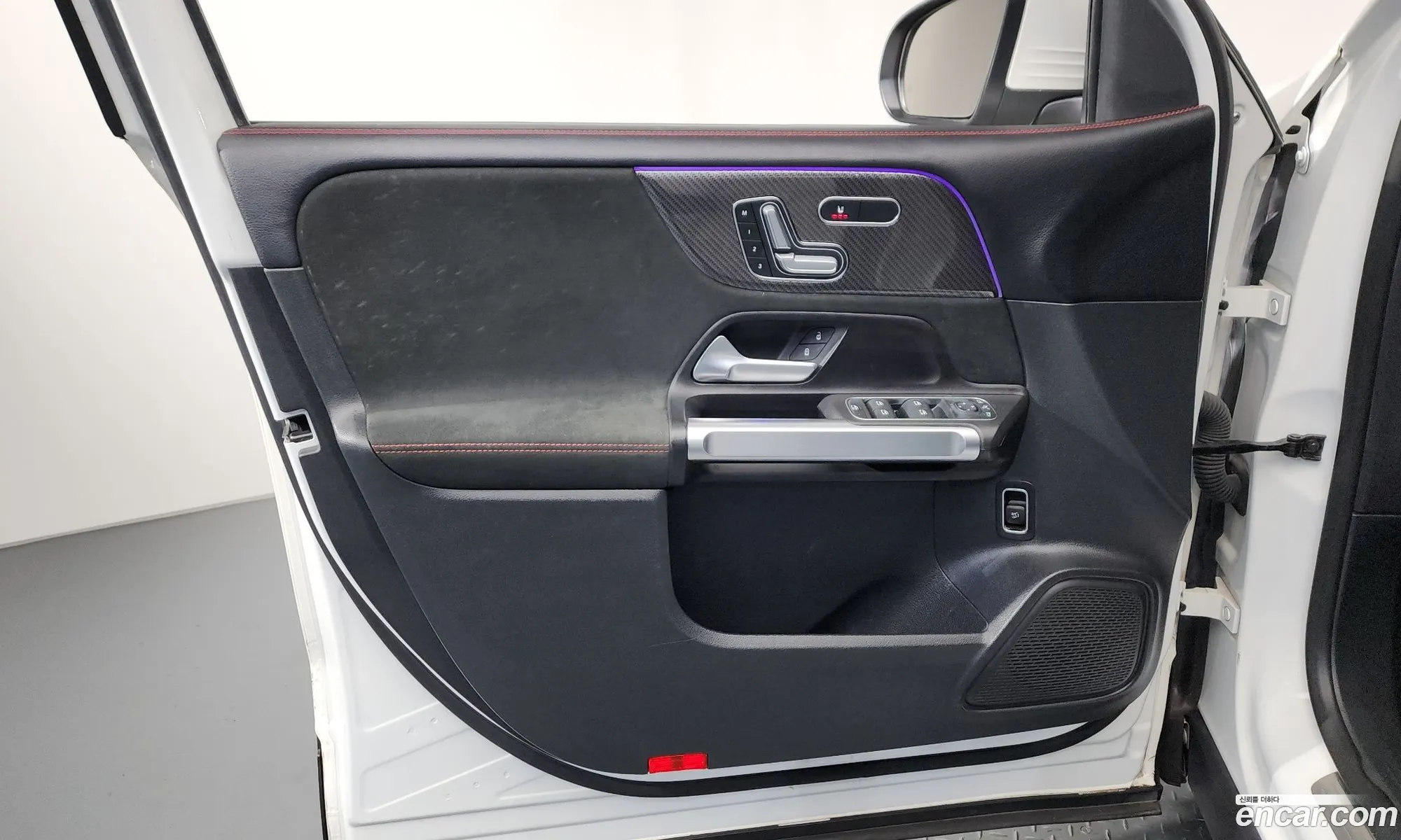 Mercedes-Benz GLB-Class X247 2023 — 17