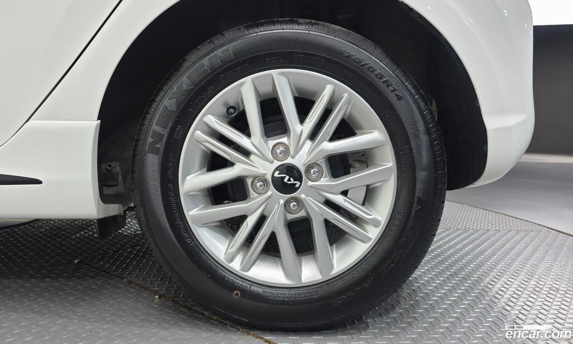 Kia Morning Urban 2023 — 24