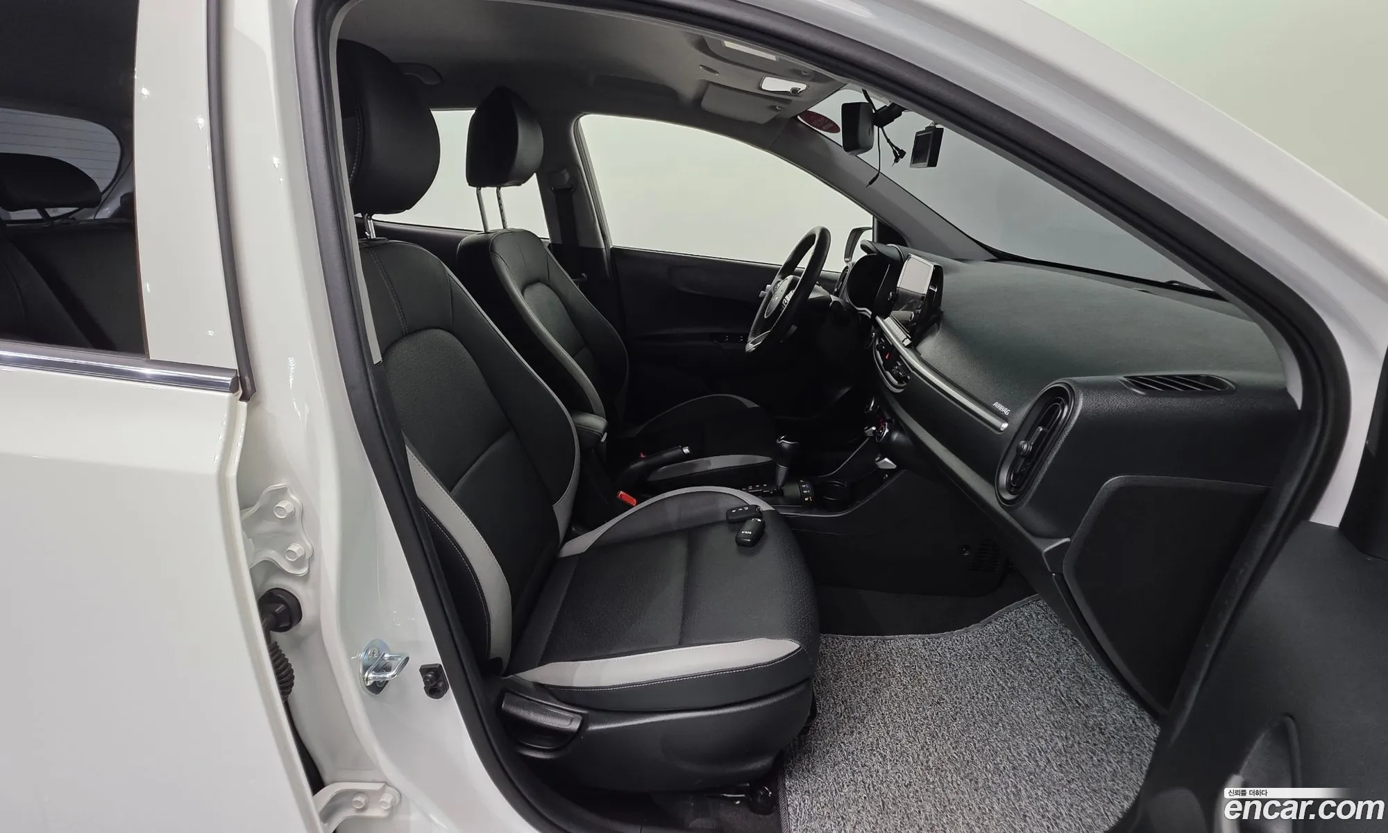 Kia Morning Urban 2023 — 26