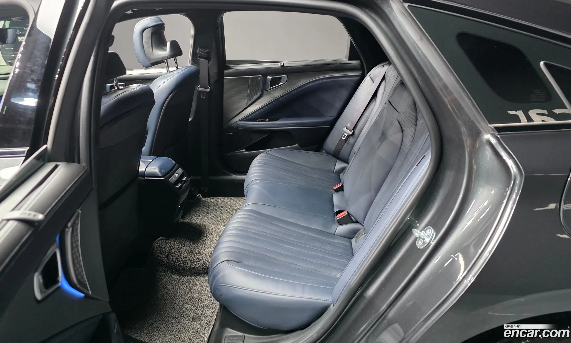 Kia K8 Hybrid 2024 — 30