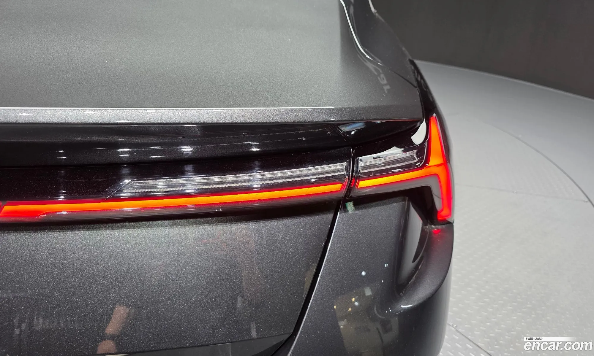 Kia K8 Hybrid 2024 — 35