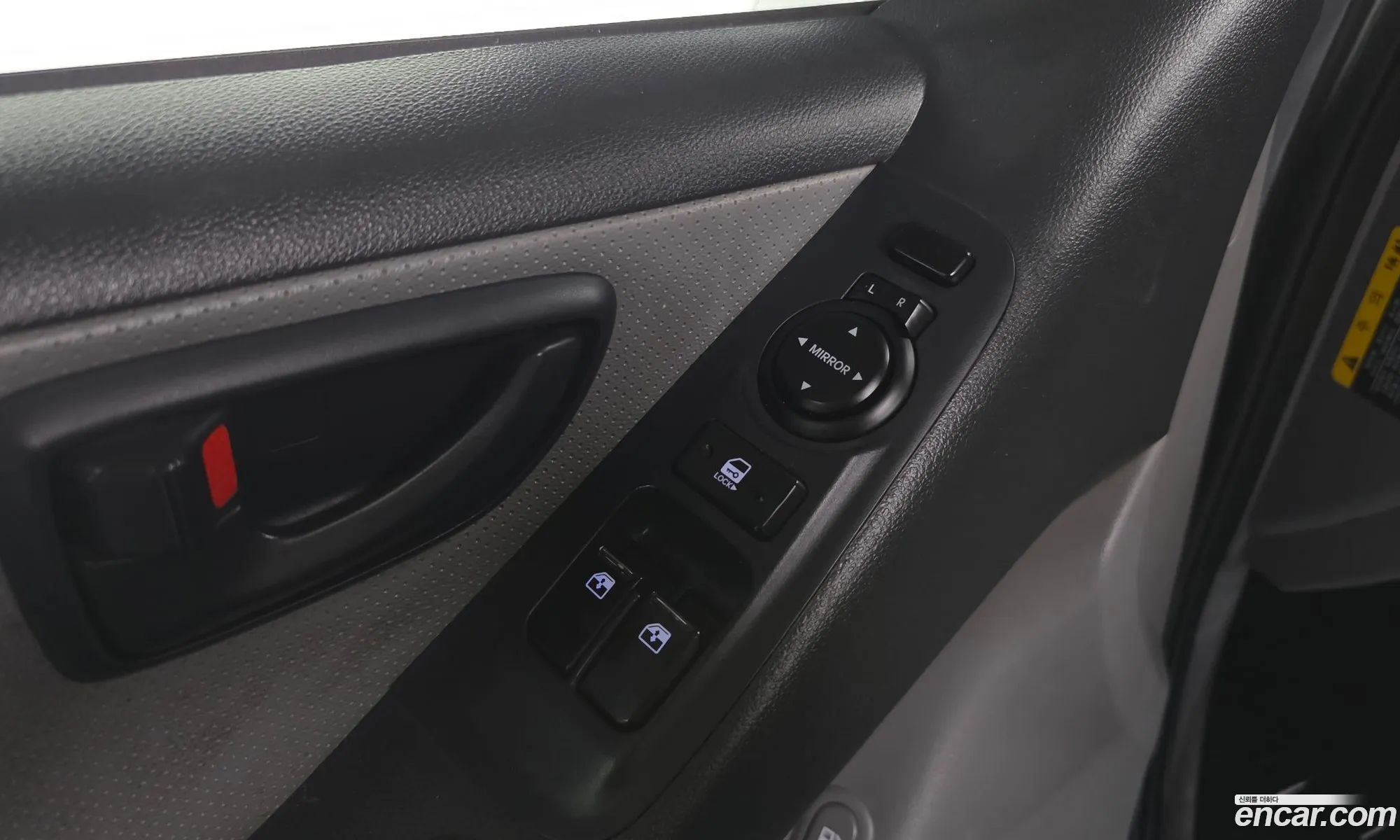 Hyundai Grand Starex 2017 — 20