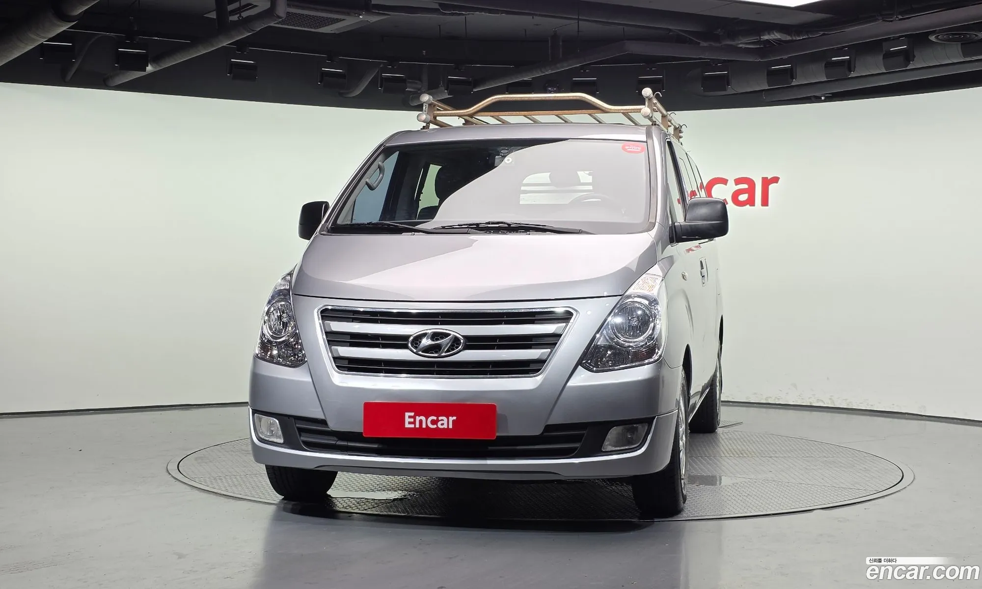 Hyundai Grand Starex 2017 — 13