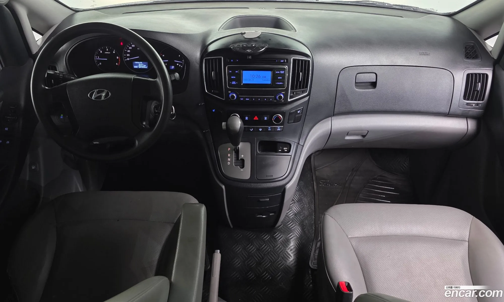Hyundai Grand Starex 2017 — 15
