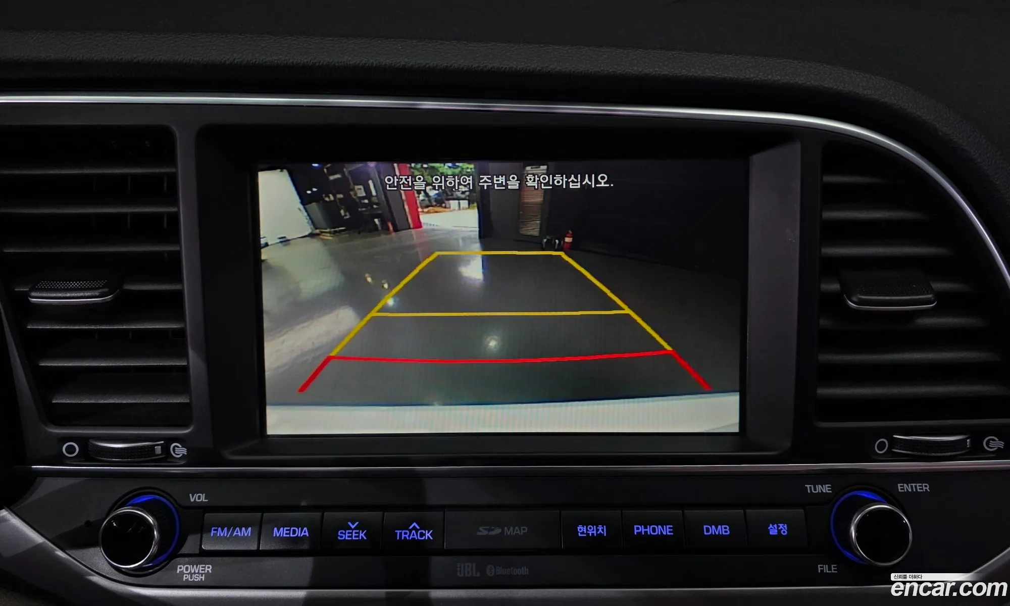 Hyundai Elantra AD 2016 — 3