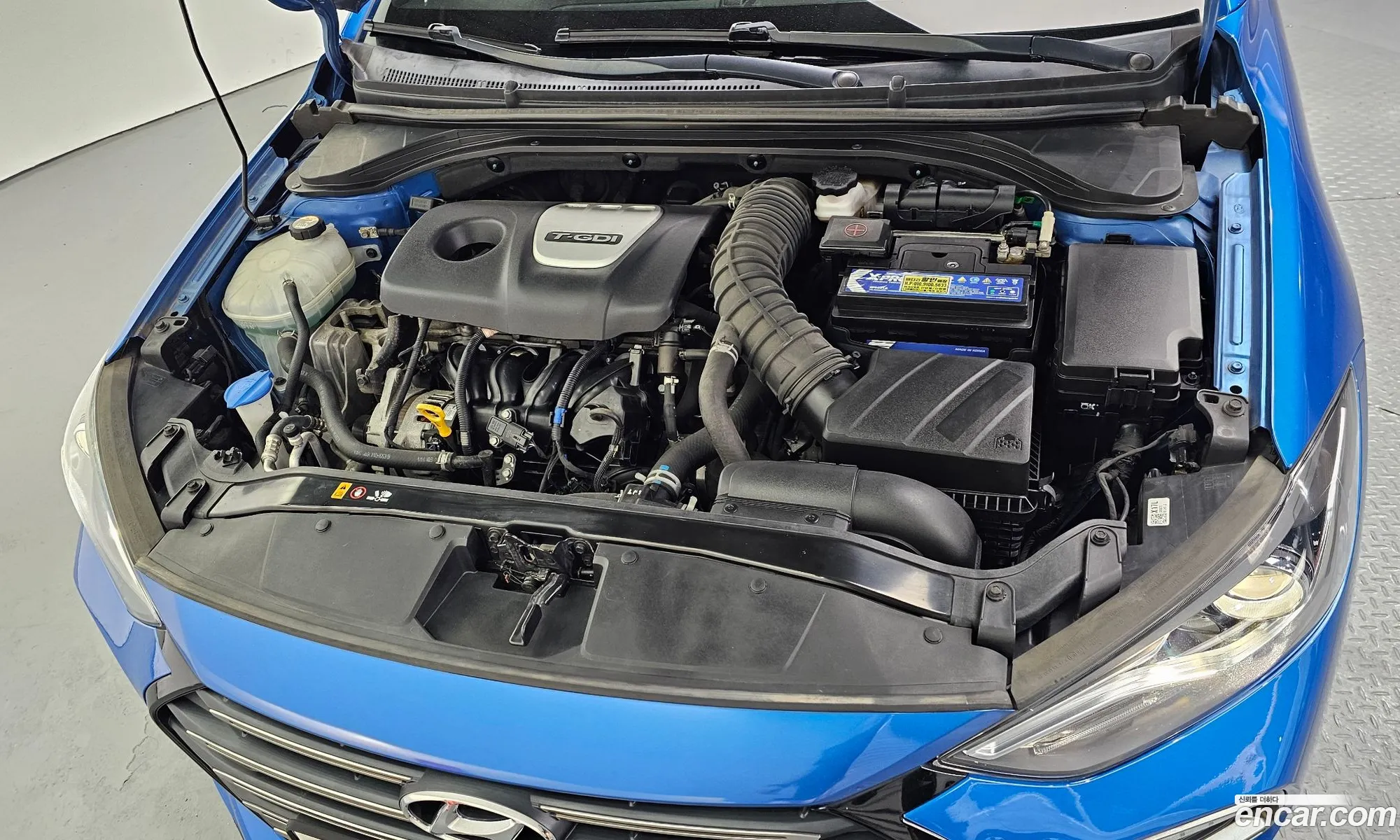 Hyundai Elantra AD 2016 — 2