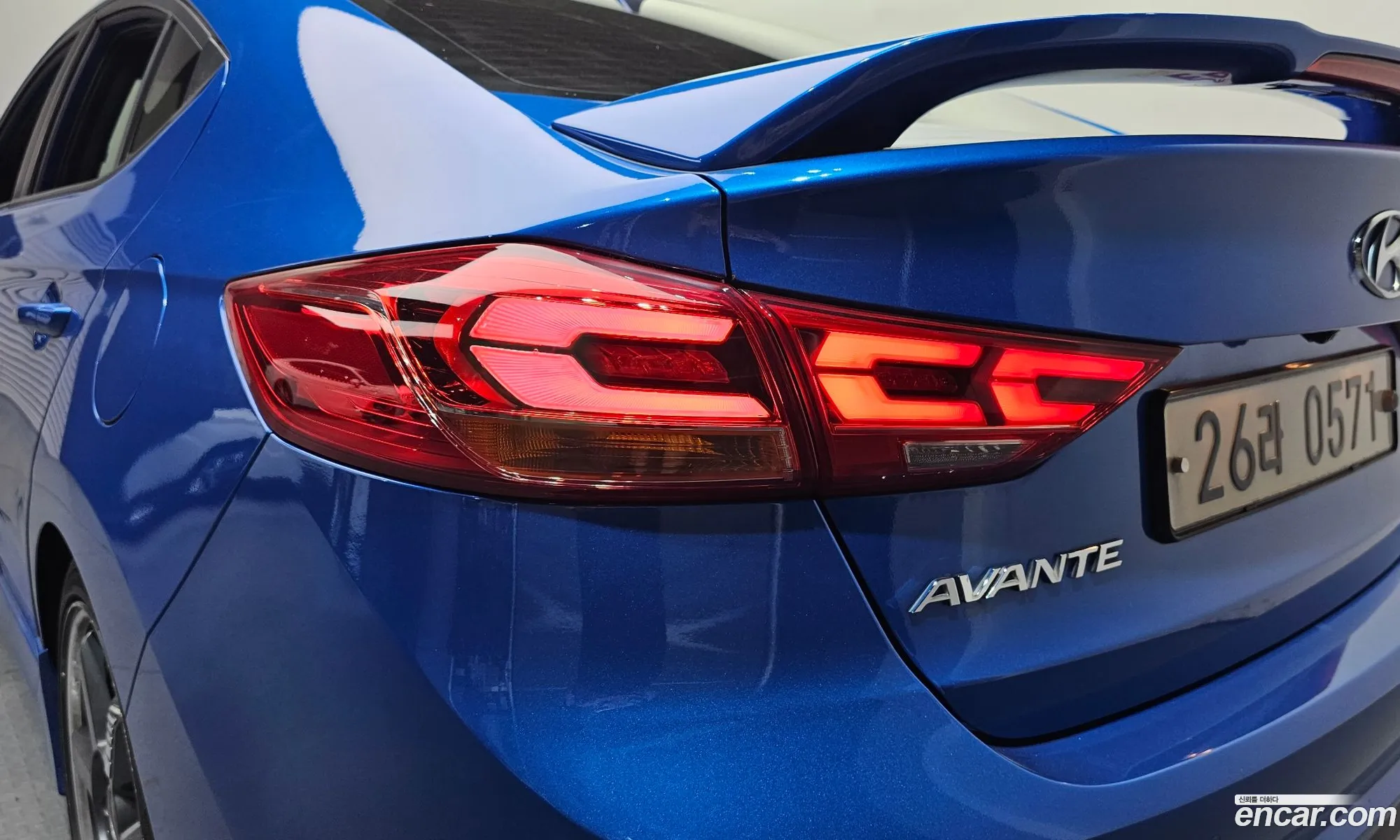 Hyundai Elantra AD 2016 — 19