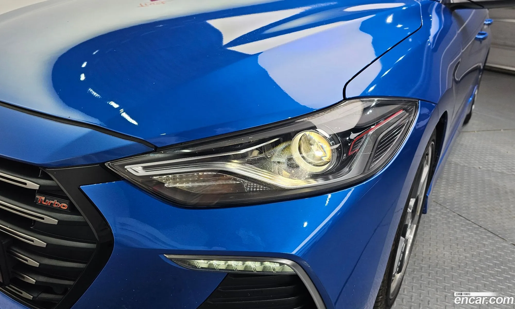 Hyundai Elantra AD 2016 — 15