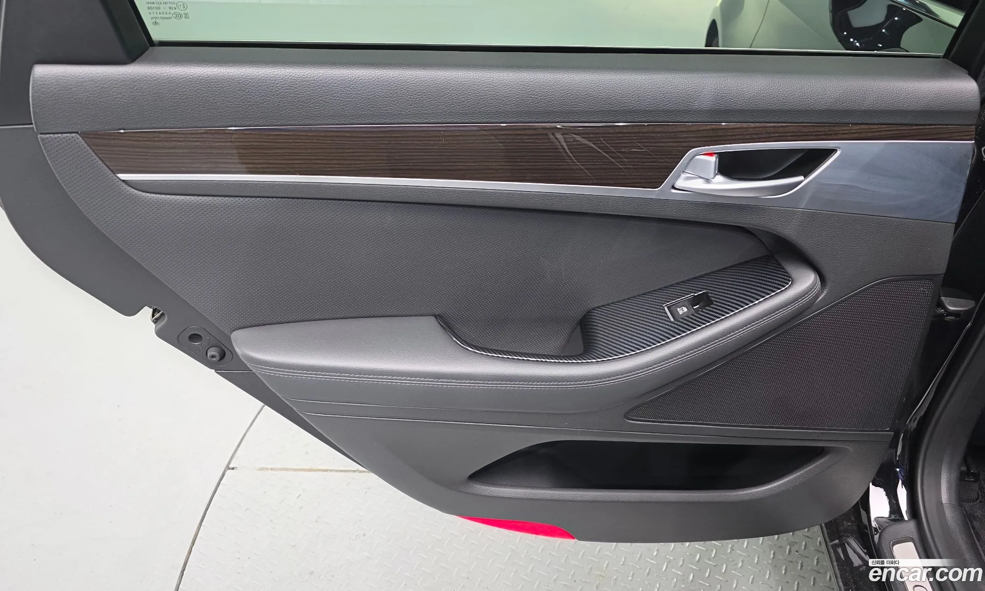 Genesis G80 2016 — 13