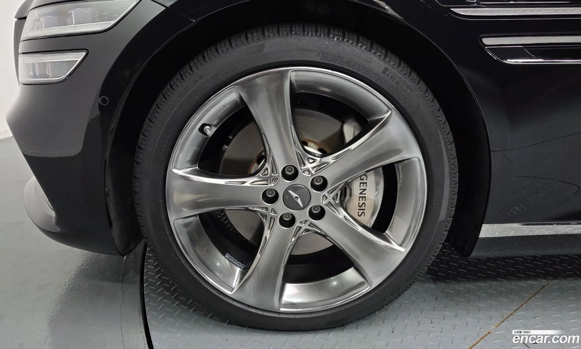 Genesis G80 2023 — 13