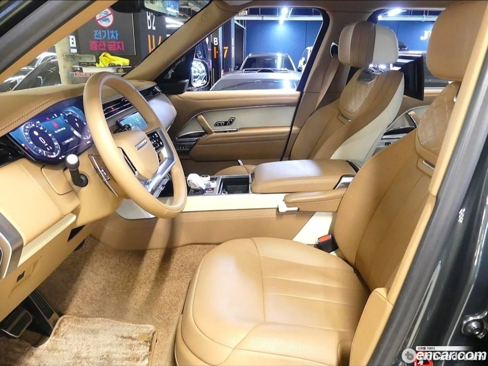 Land Rover Range Rover 2023 — 13
