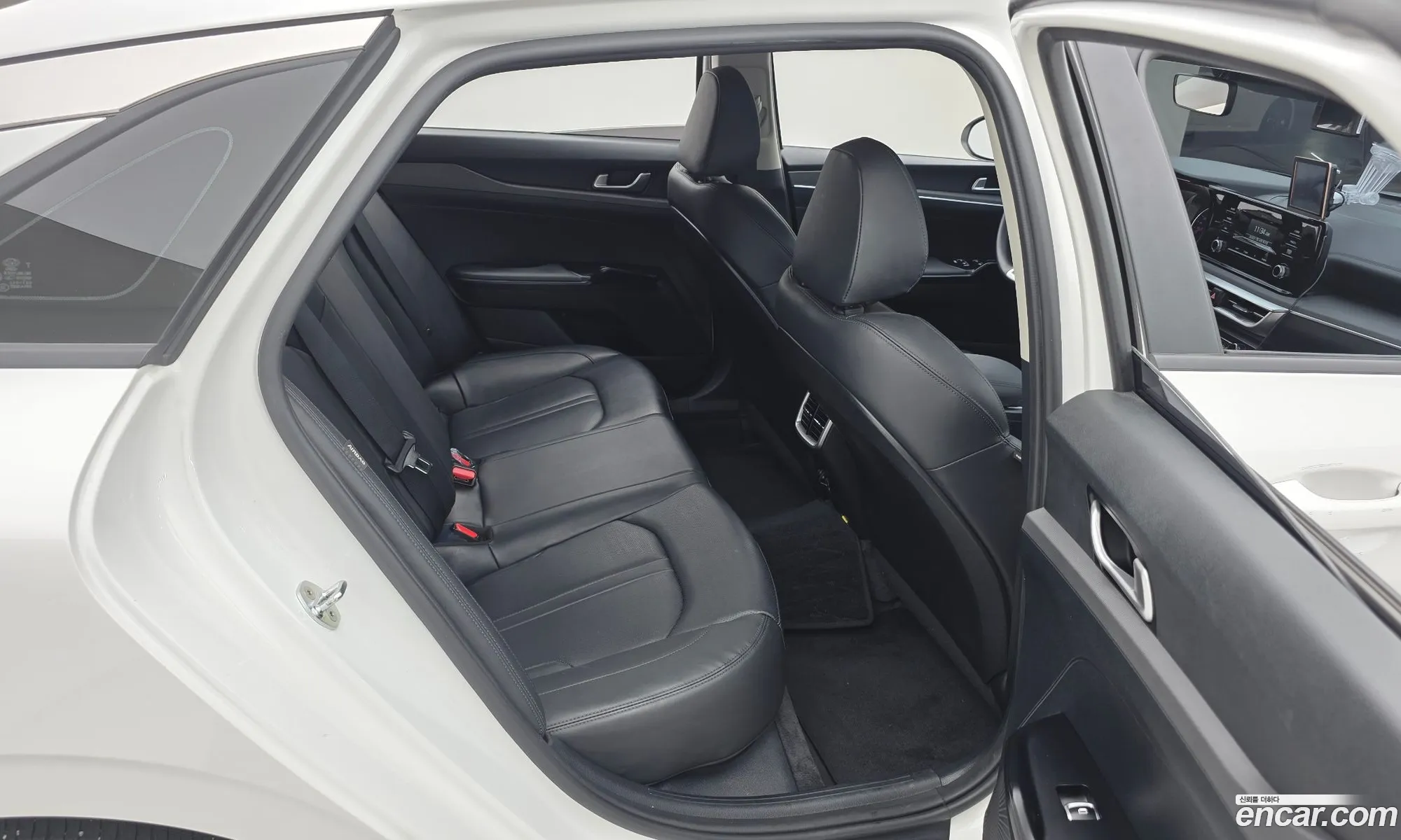 Kia K5 2021 KNAG141ABMA149629 — 7