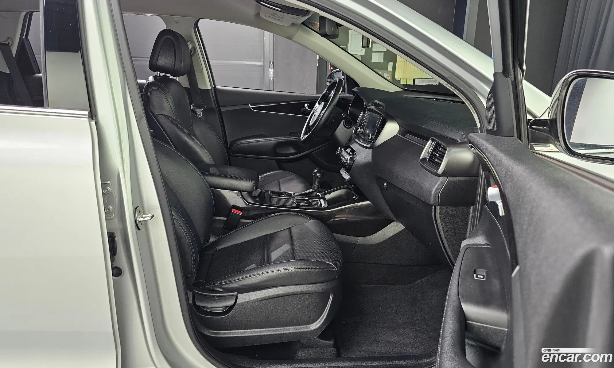 Kia Sorento 2017 KNAPS81BDHA333289 — 19