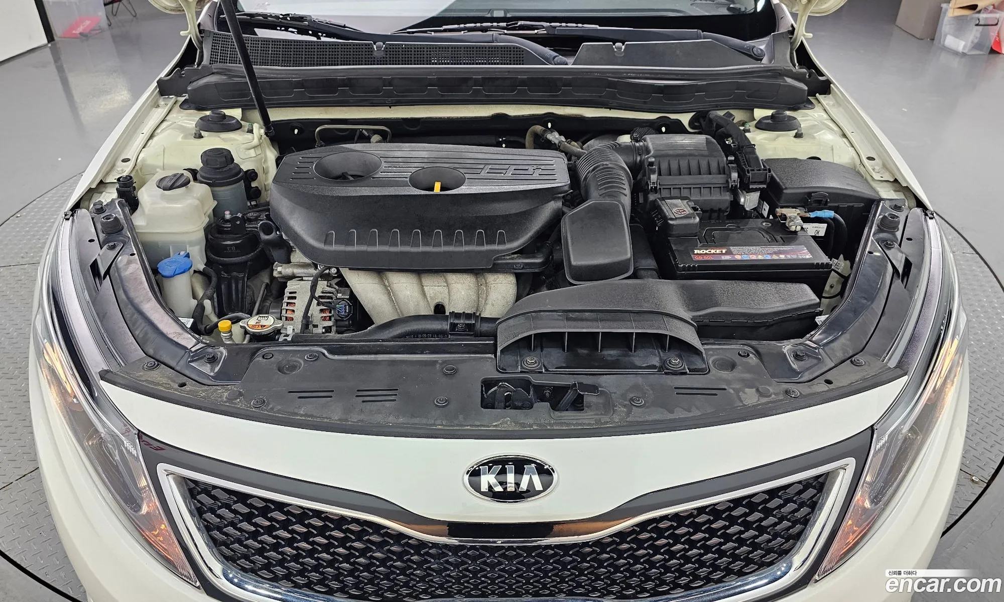 Kia K5 2014 KNAGN418BFA543121 — 21