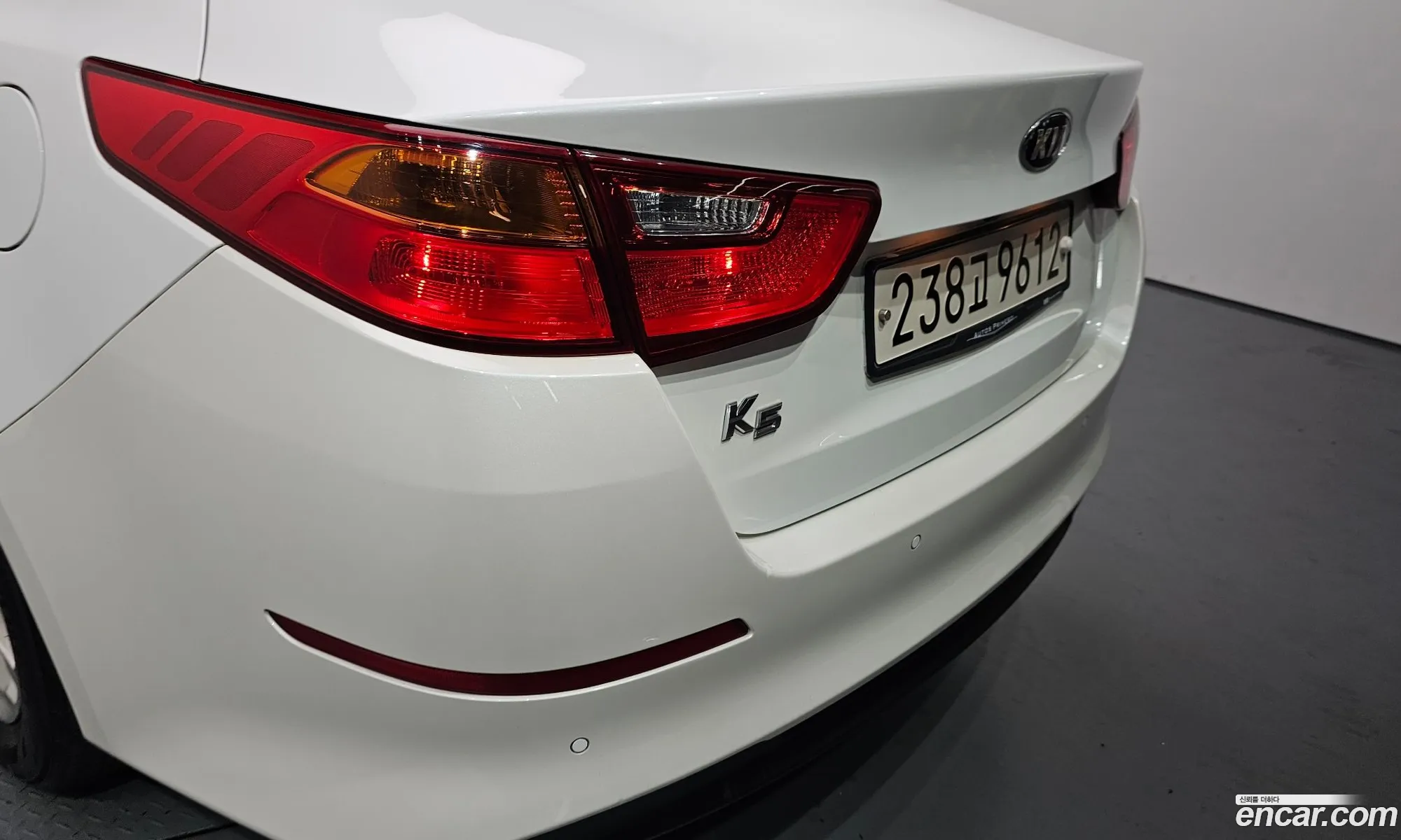 Kia K5 2014 KNAGN418BFA543121 — 13