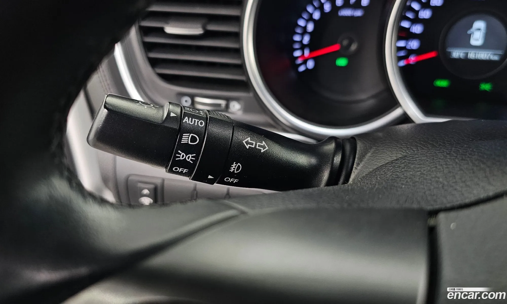 Kia K5 2014 KNAGN418BFA543121 — 17