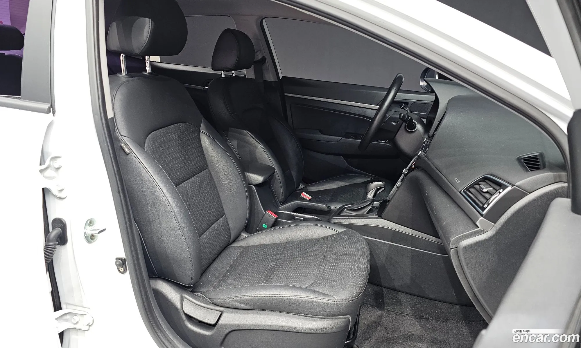 Hyundai Elantra AD 2015 KMHD741DBGU036562 — 14