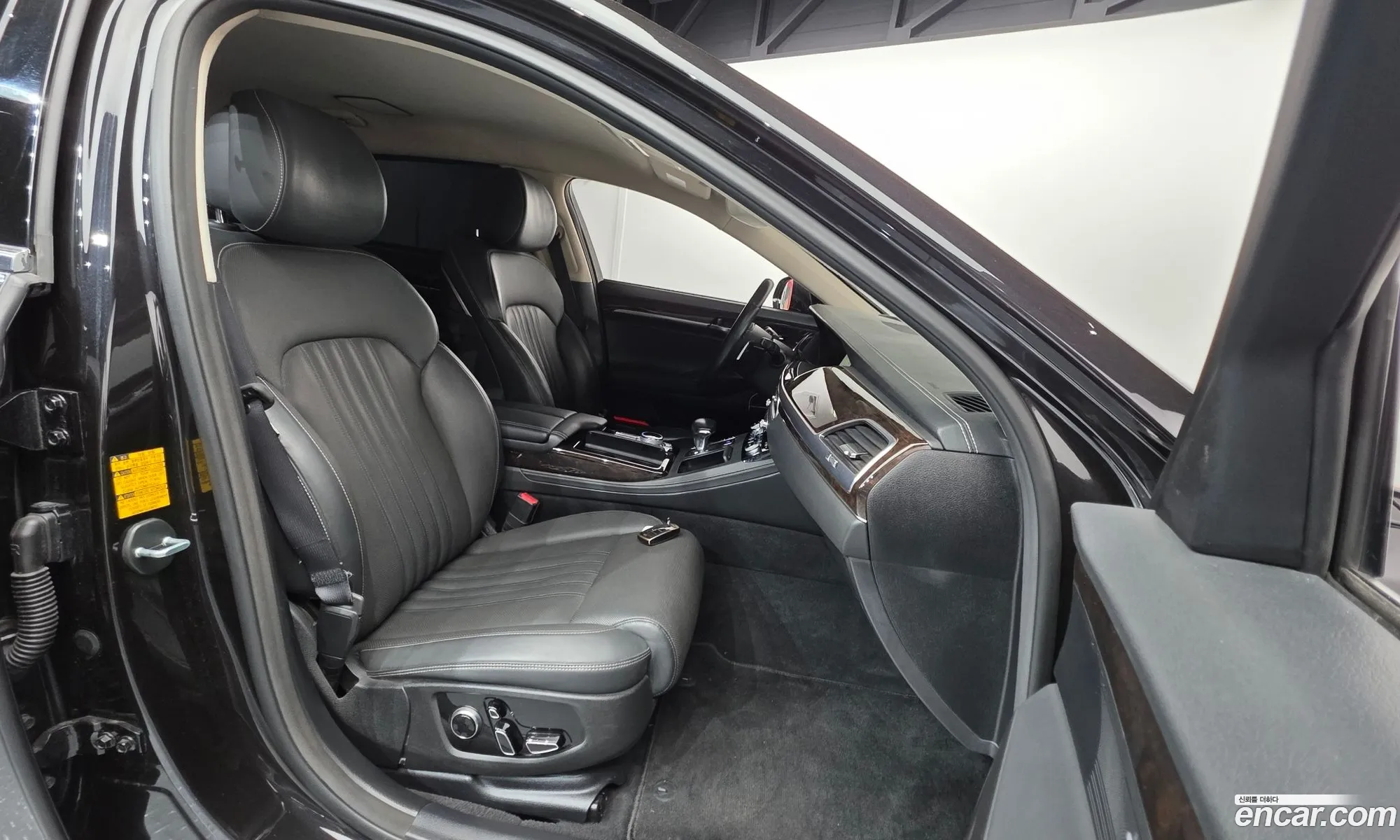 Genesis G90 2019 — 15