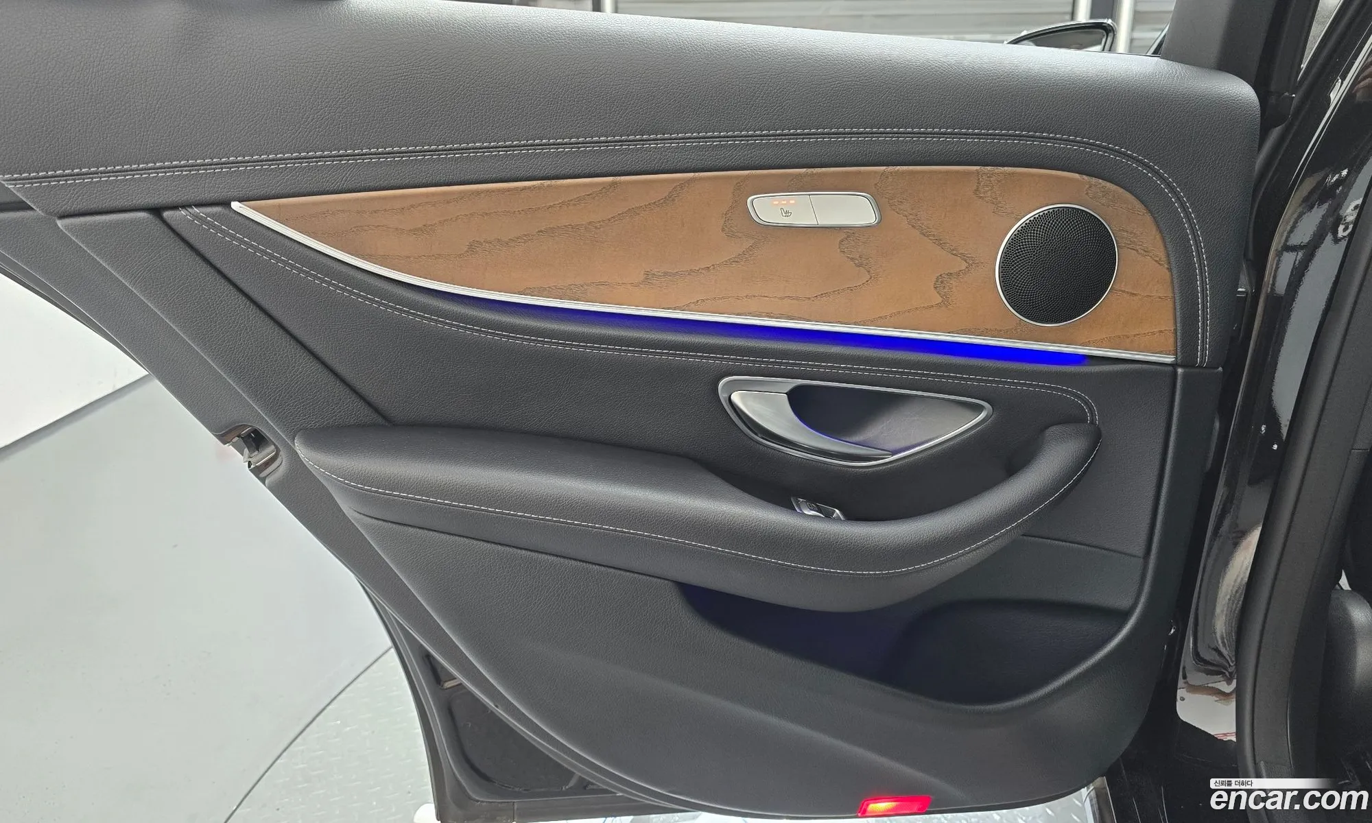 Mercedes-Benz E-Class W213 2019 WDDZF0FB1KA523738 — 18