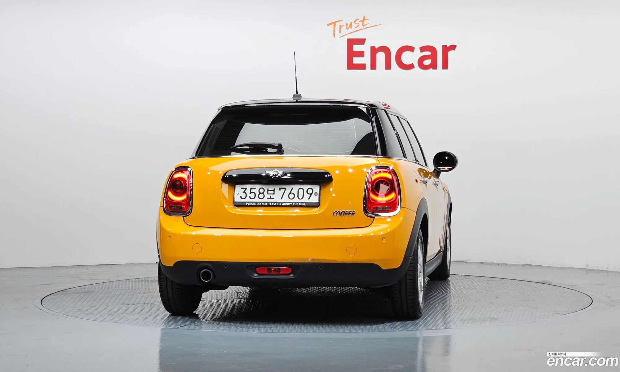 Mini Cooper 2018 WMWXU1103J2H33561 — 19