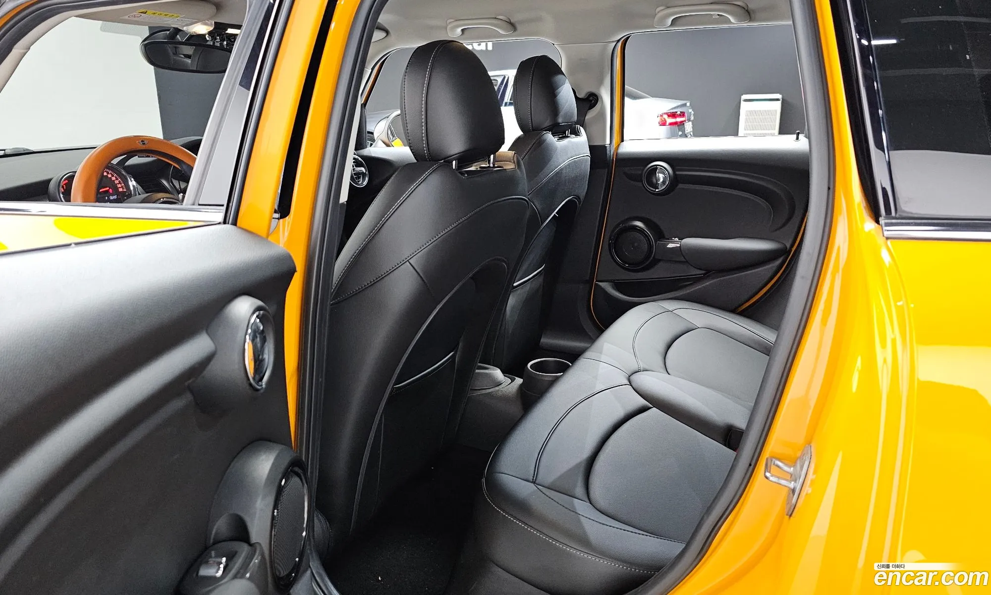 Mini Cooper 2018 WMWXU1103J2H33561 — 2
