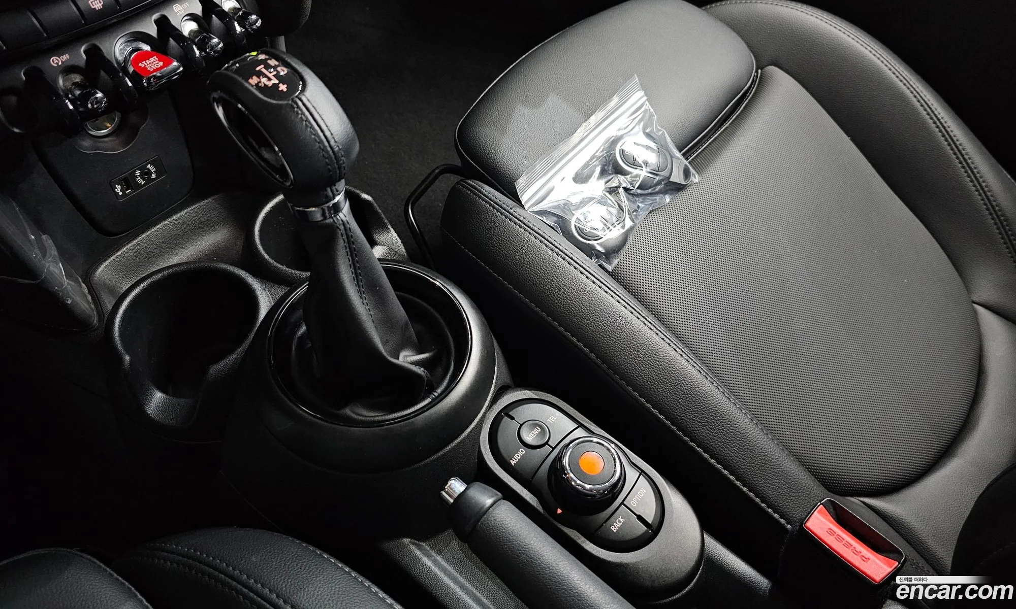 Mini Cooper 2018 WMWXU1103J2H33561 — 10